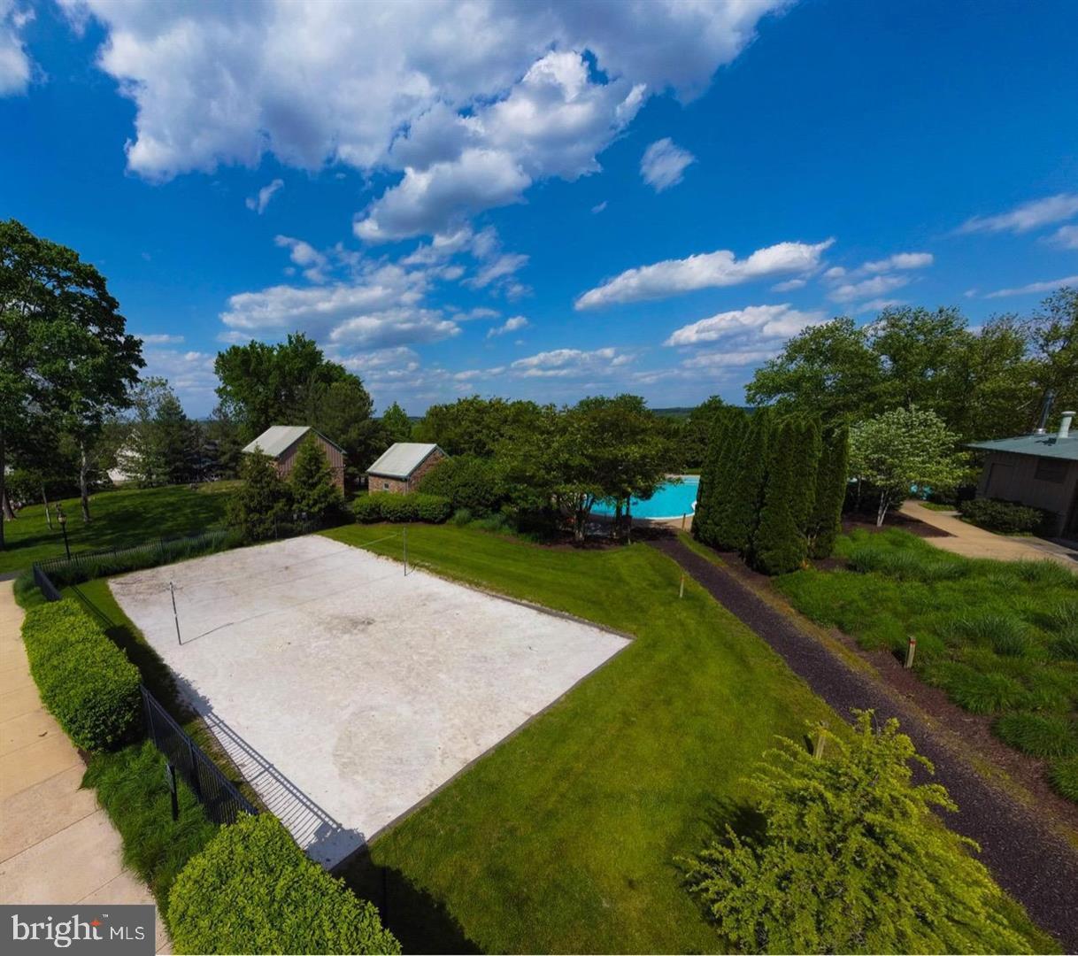 LANSDOWNE ON THE POTOMAC - Residential