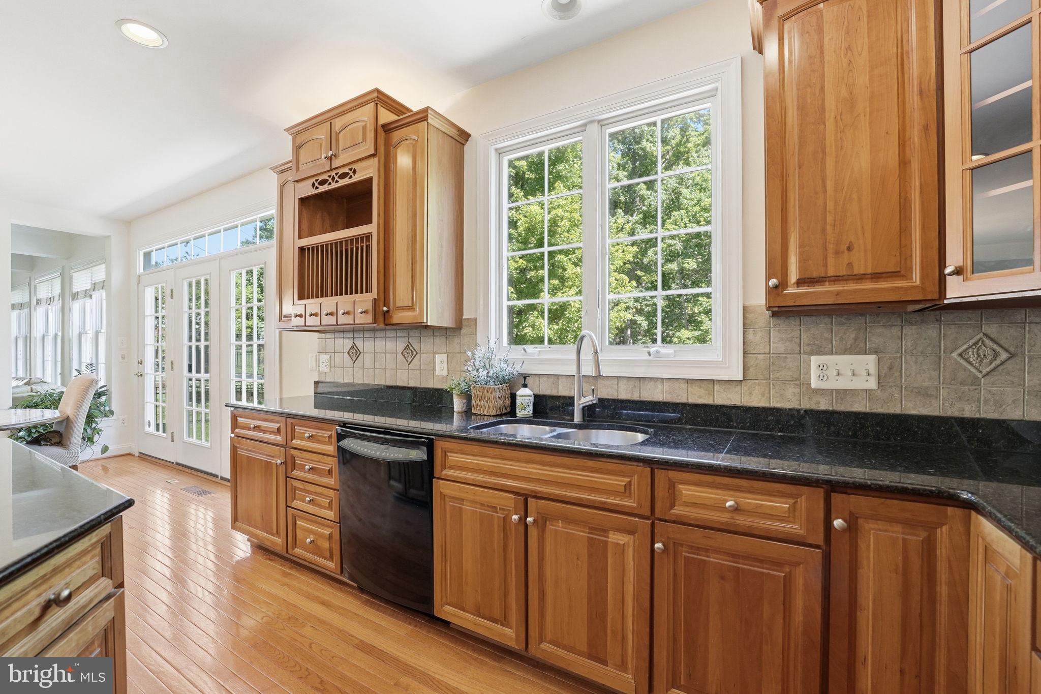 LANSDOWNE ON THE POTOMAC - Residential