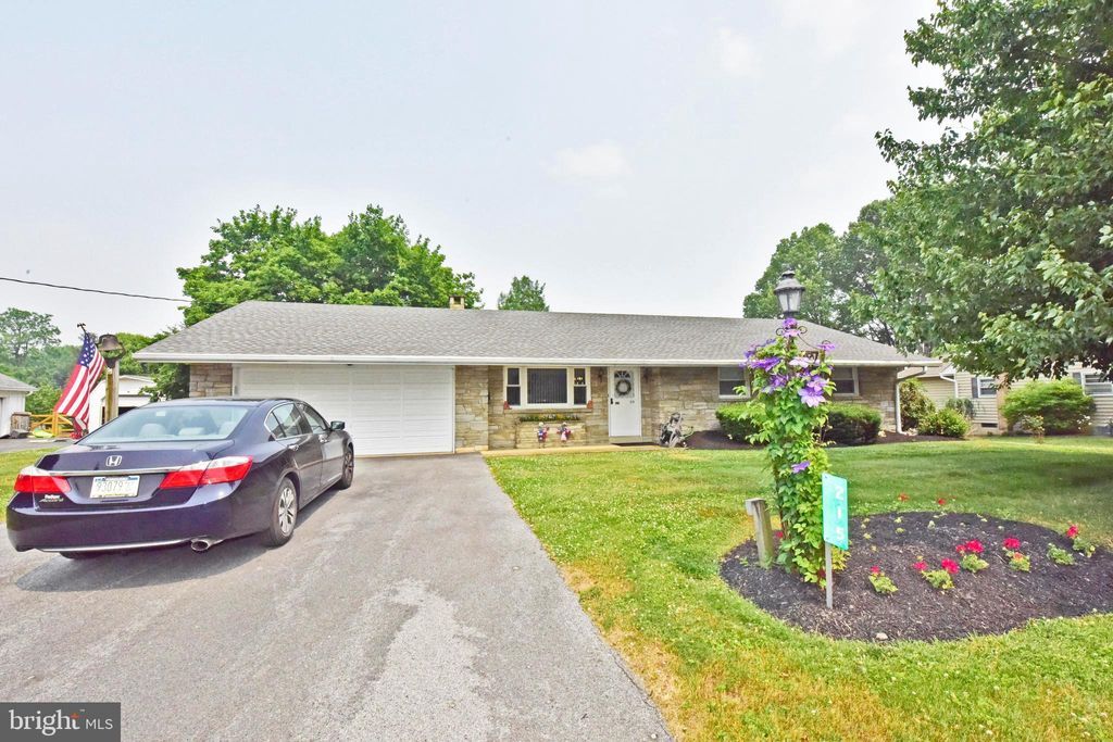 Photo of 215 S SHENK AVE, STRASBURG, PA 17579 (MLS # PALA2036184)