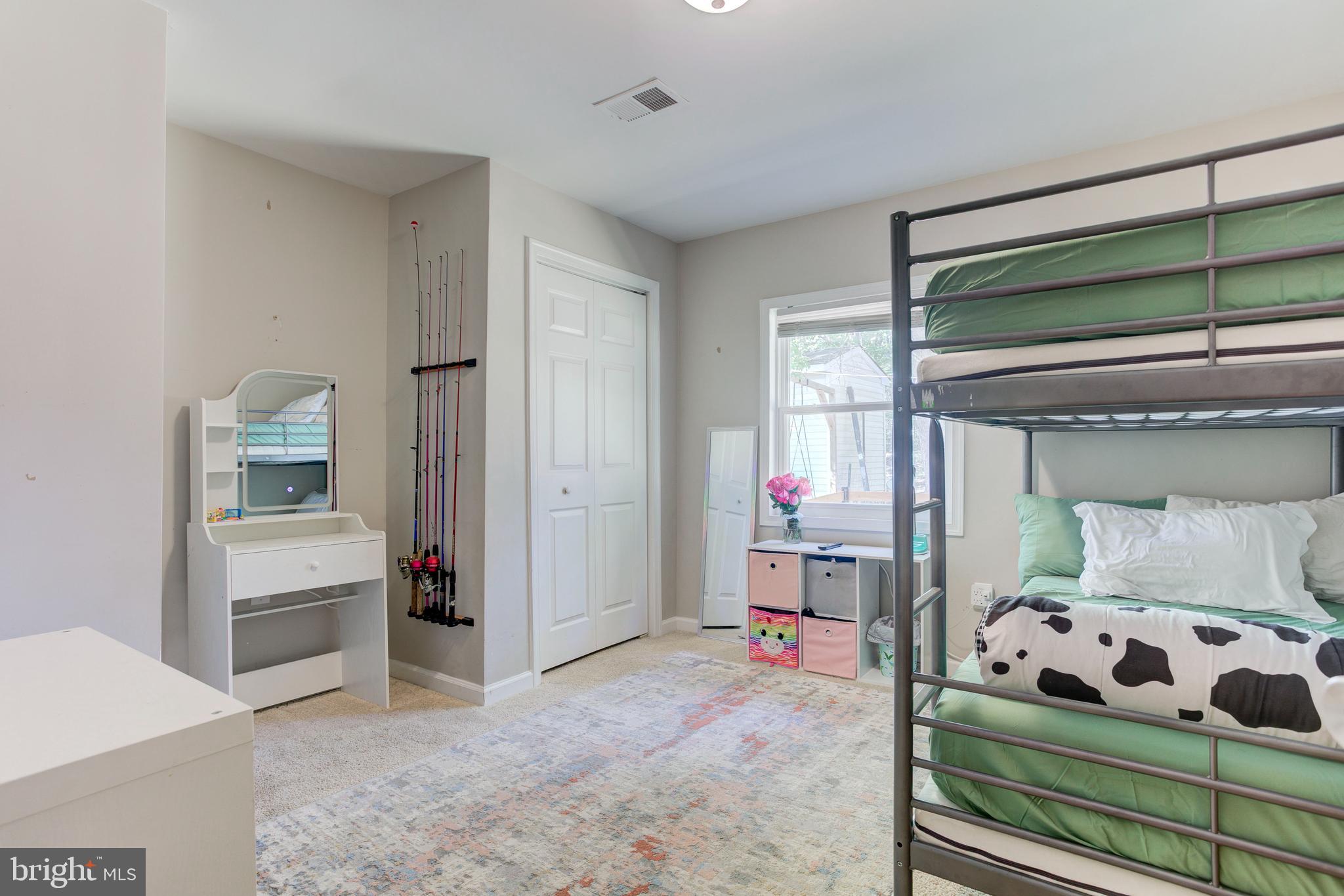 PELHAM MANOR - Residential