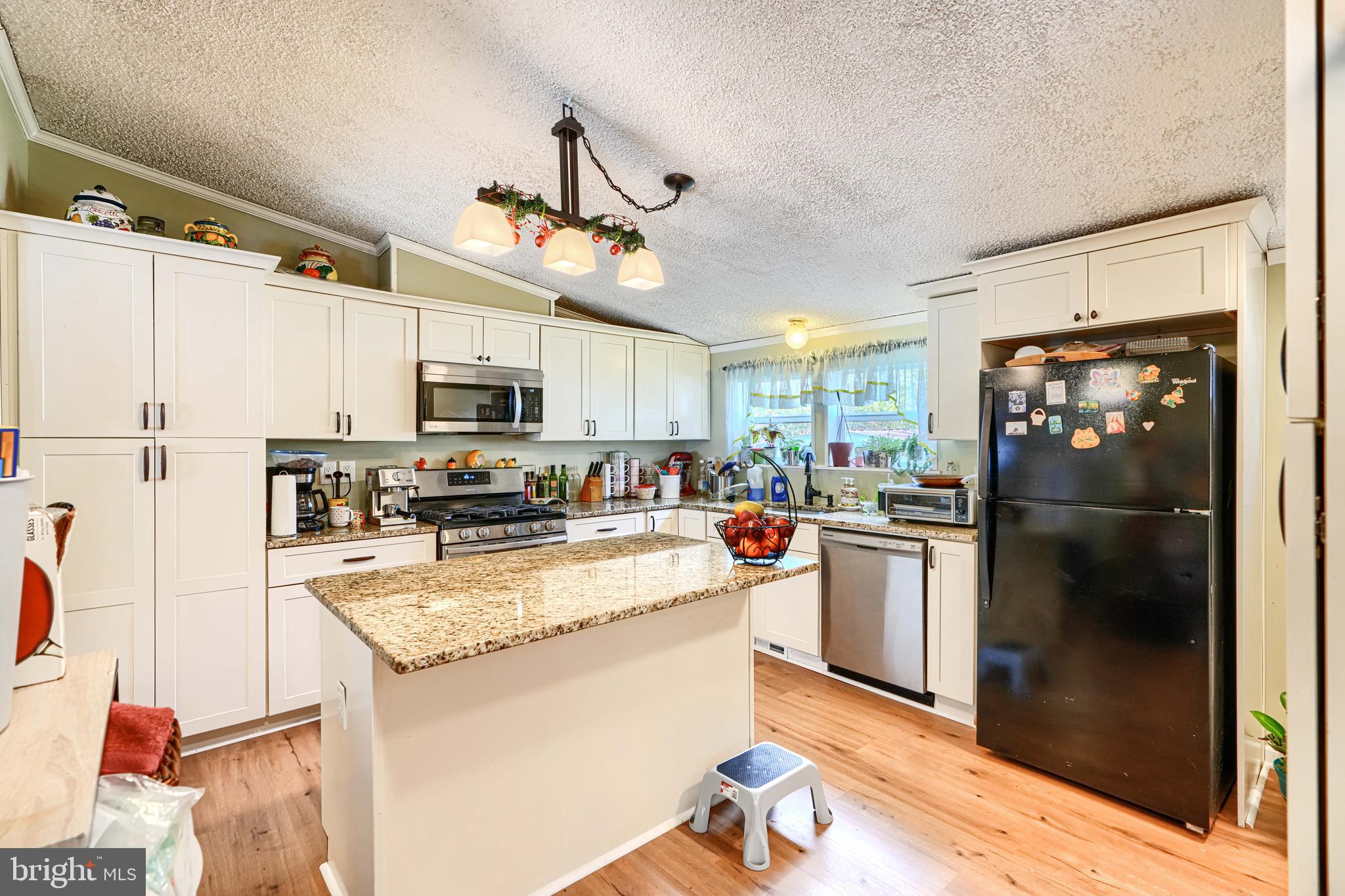 SWAN HARBOR DELL - Residential