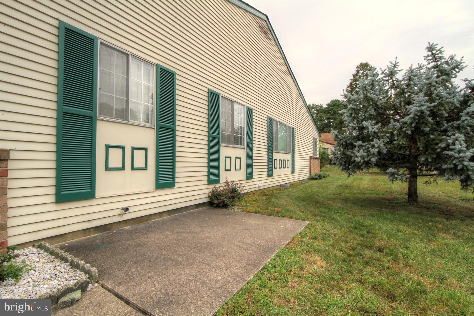 4-B IVY STREET B