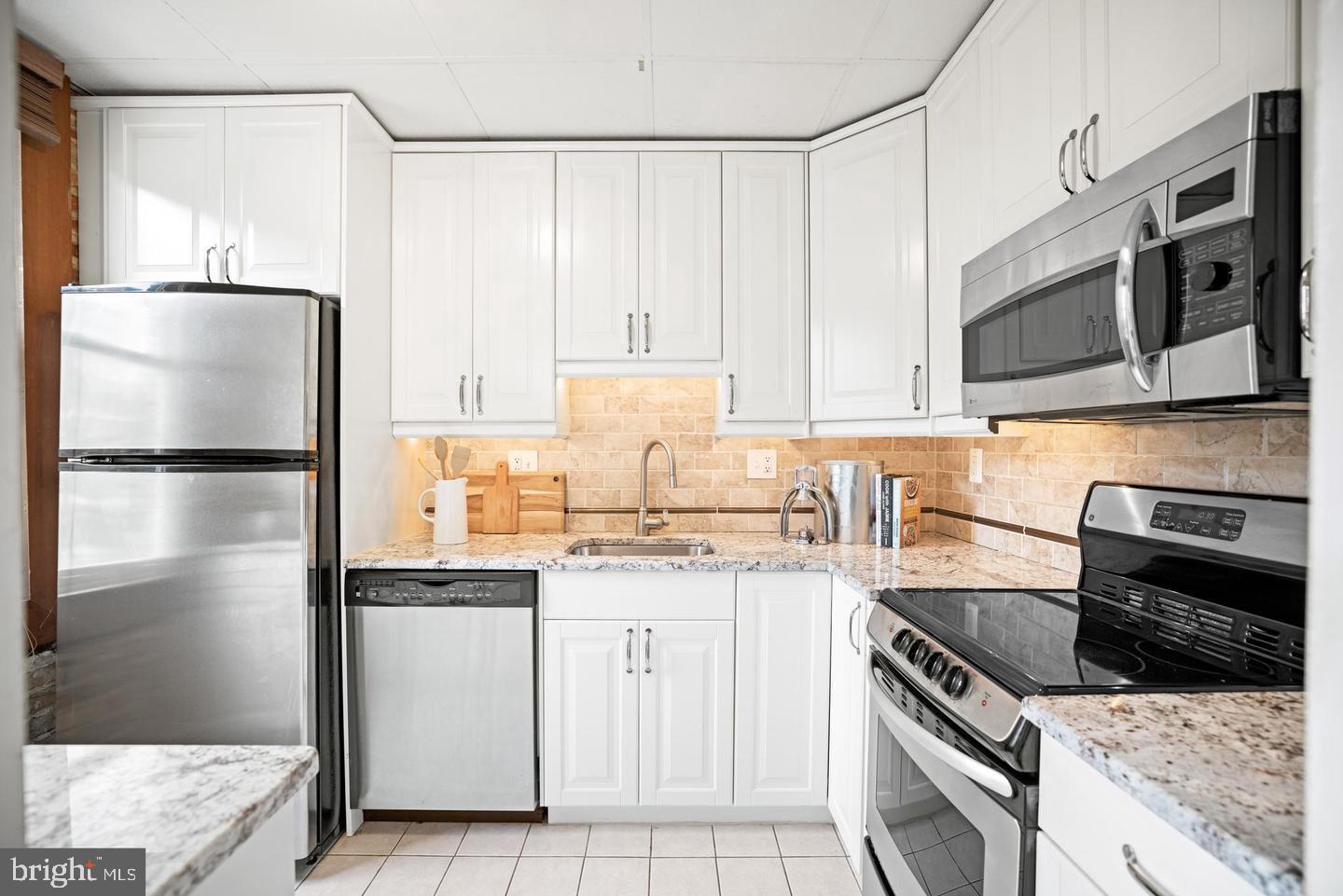 ADAMS MORGAN - Residential Lease