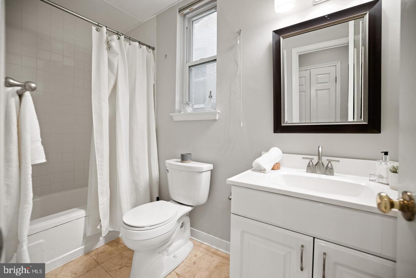 ADAMS MORGAN - Residential Lease