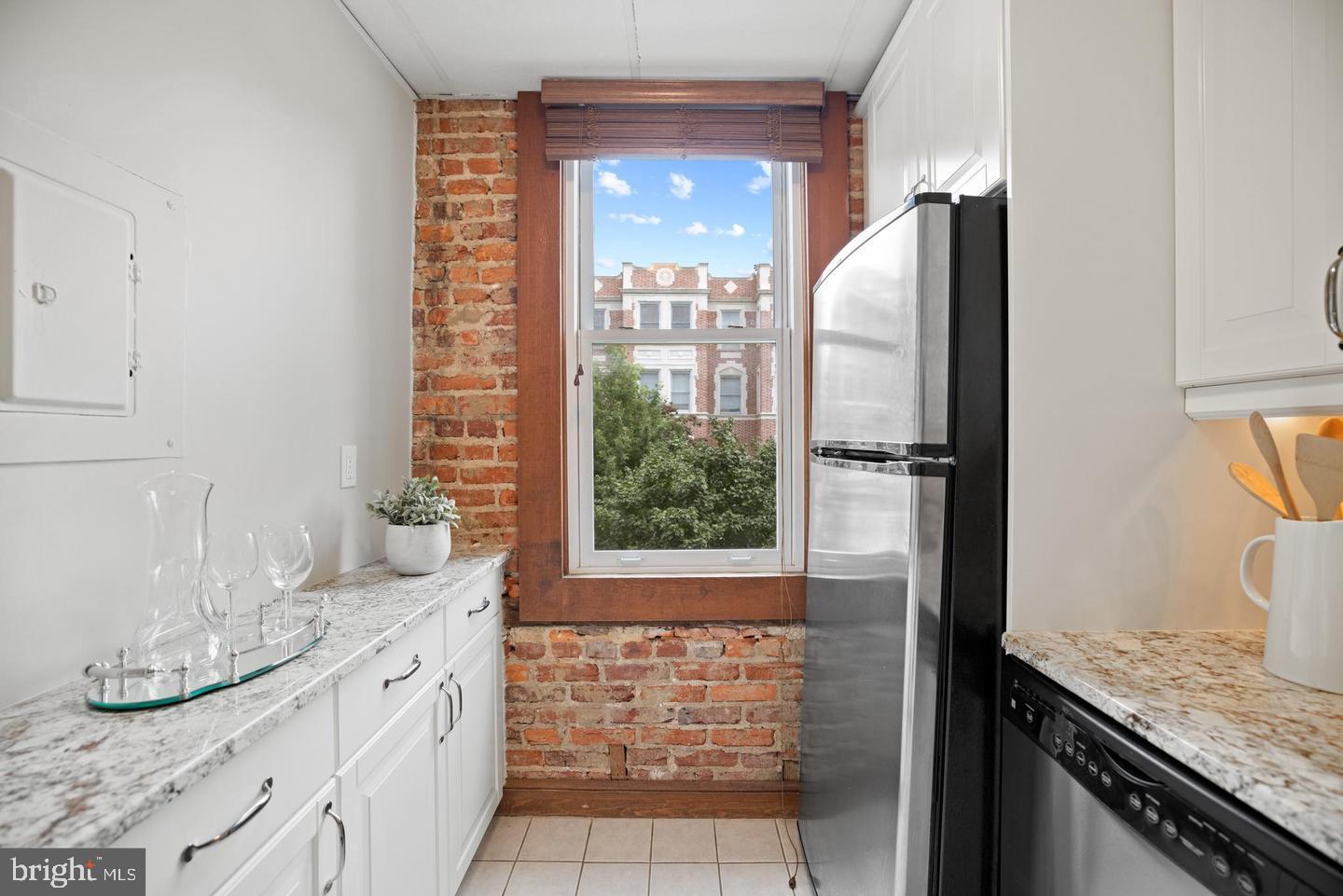 ADAMS MORGAN - Residential Lease