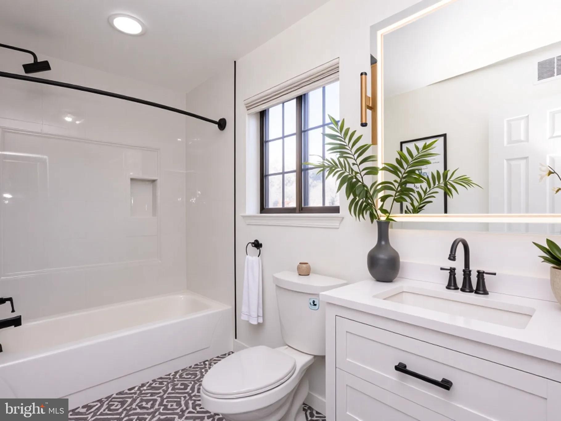 THE TIERS OF LAUREL LAKE - Residential