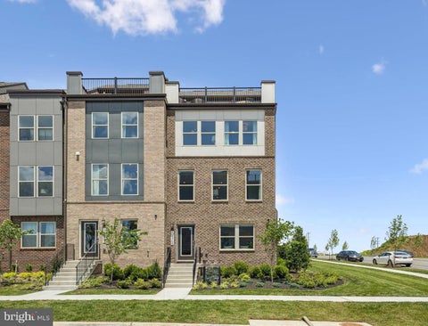 Photo of 11137 Copernicus Street, MANASSAS, VA 20109 (MLS # VAPW2130842)