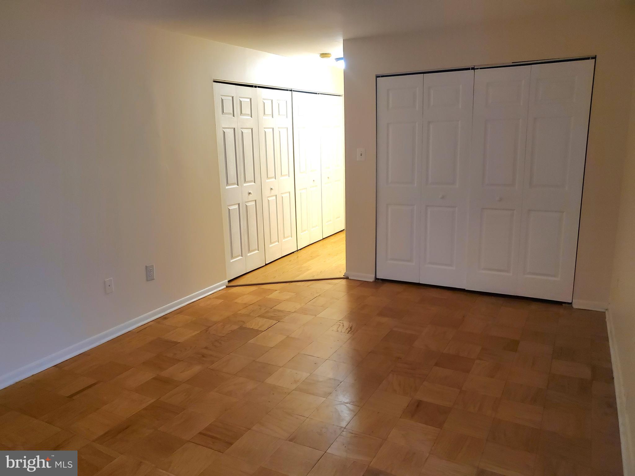 GLENMONT - Residential