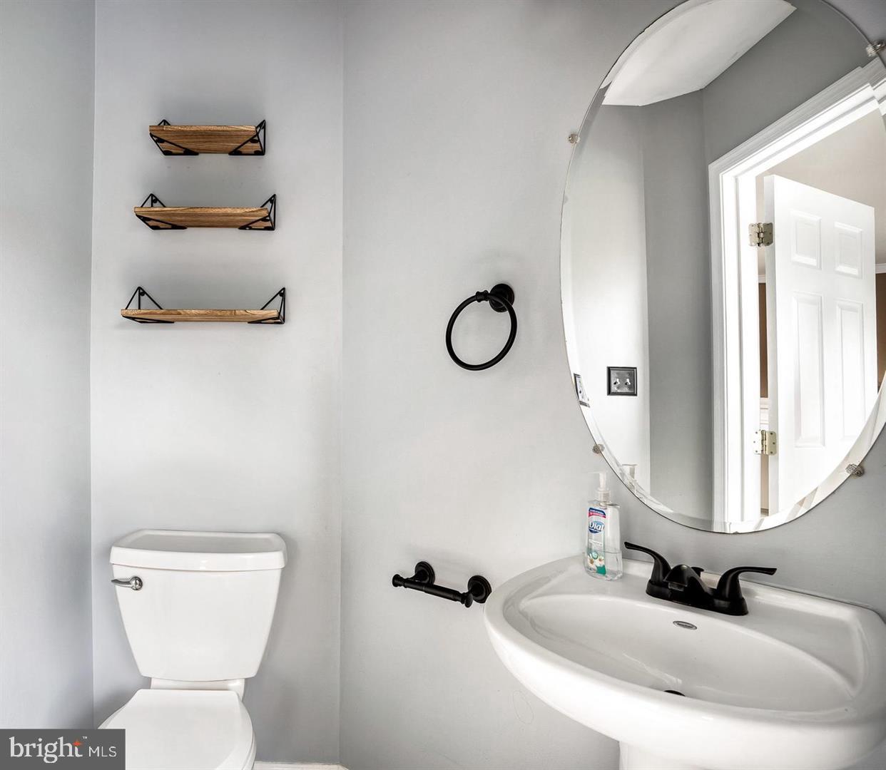 TROUT RUN - Residential Lease