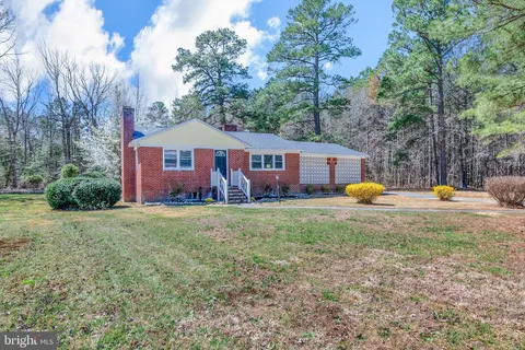 9818 George Washington Memorial Highway, Gloucester, VA MLS: VAGV2000108