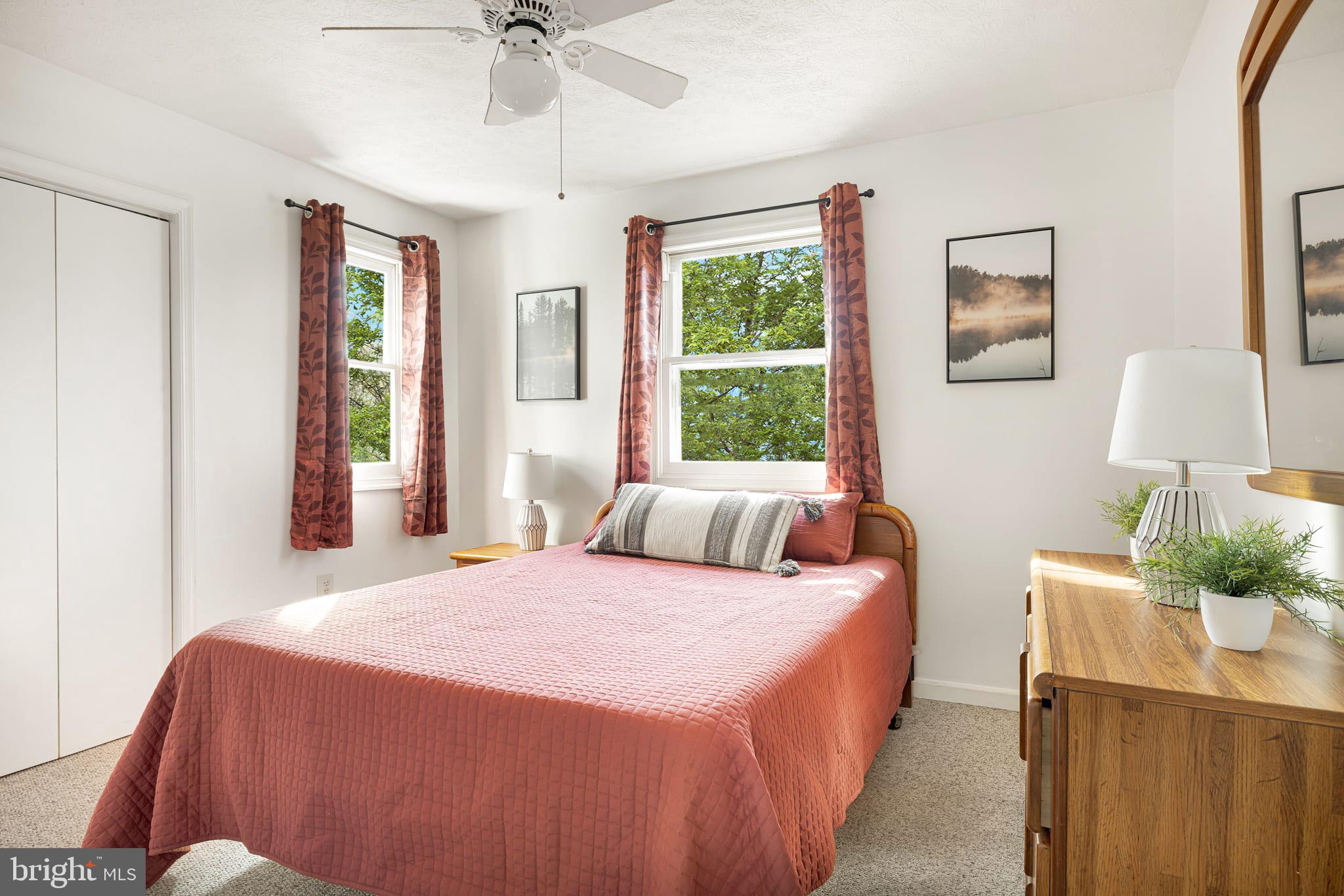 ROCK GAP WOODS - Residential