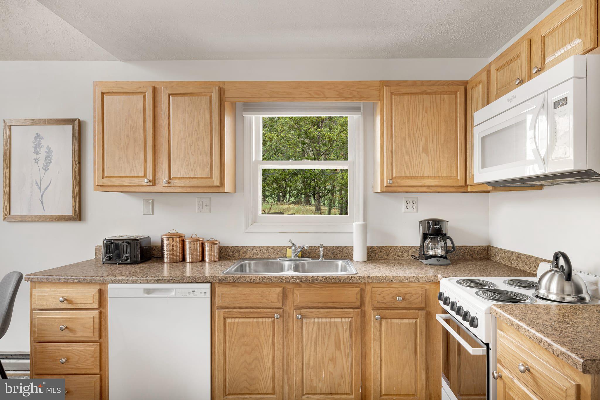 ROCK GAP WOODS - Residential