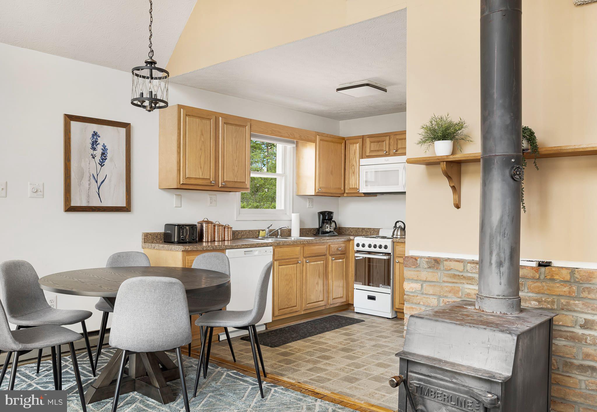 ROCK GAP WOODS - Residential