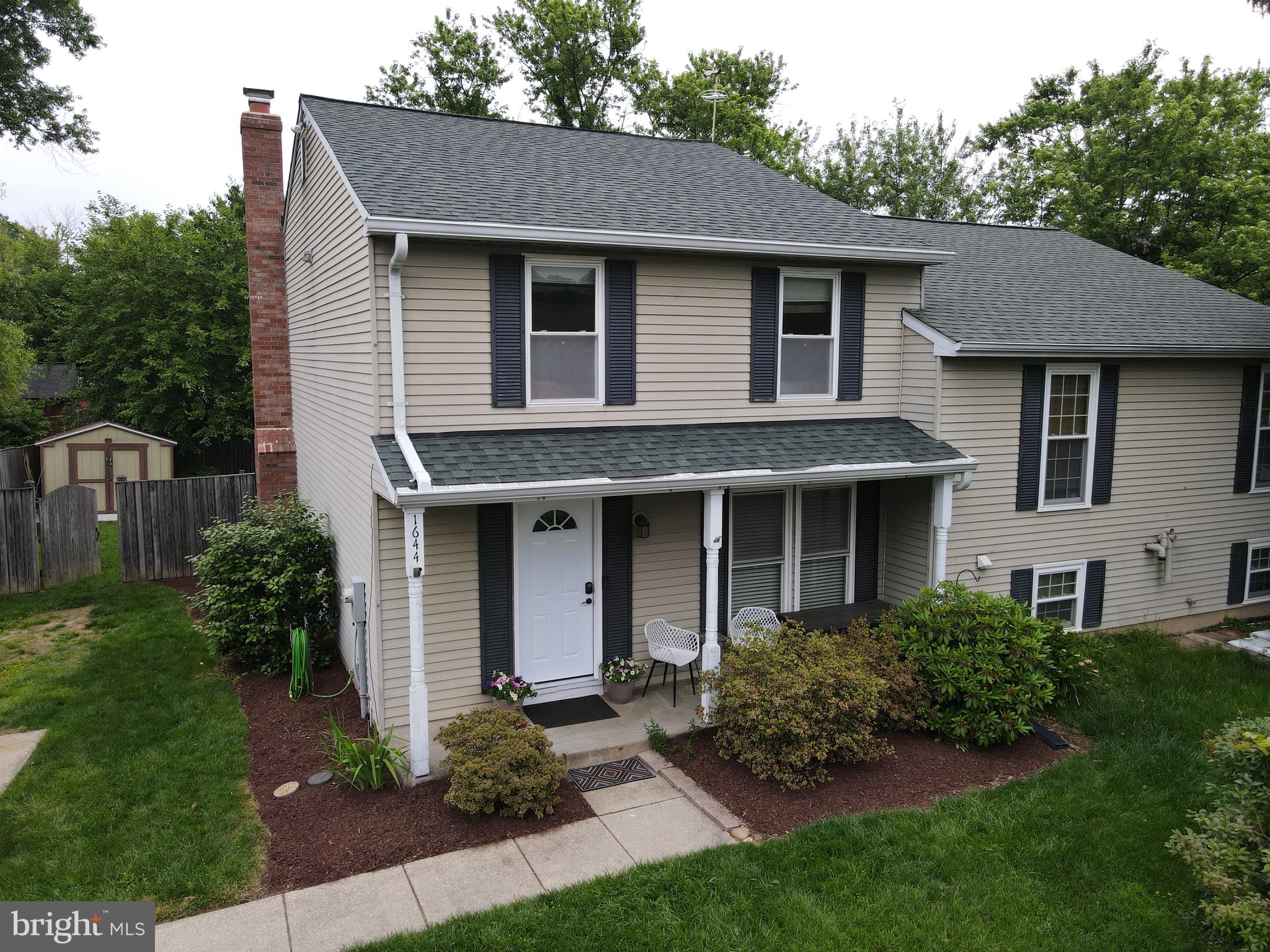 REVELL DOWNS - Residential