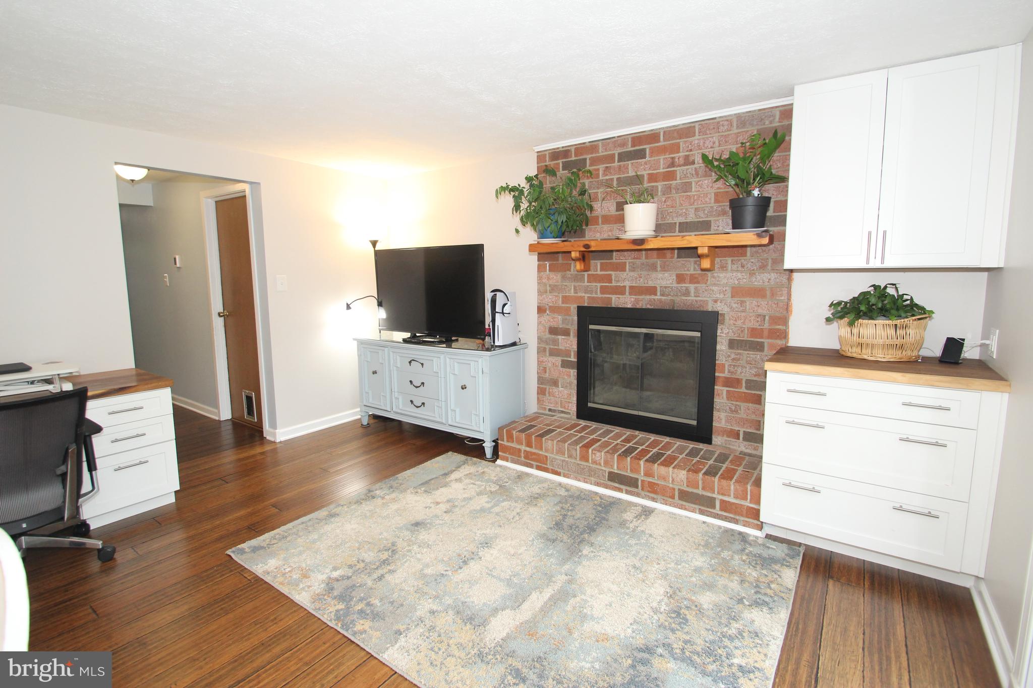 REVELL DOWNS - Residential