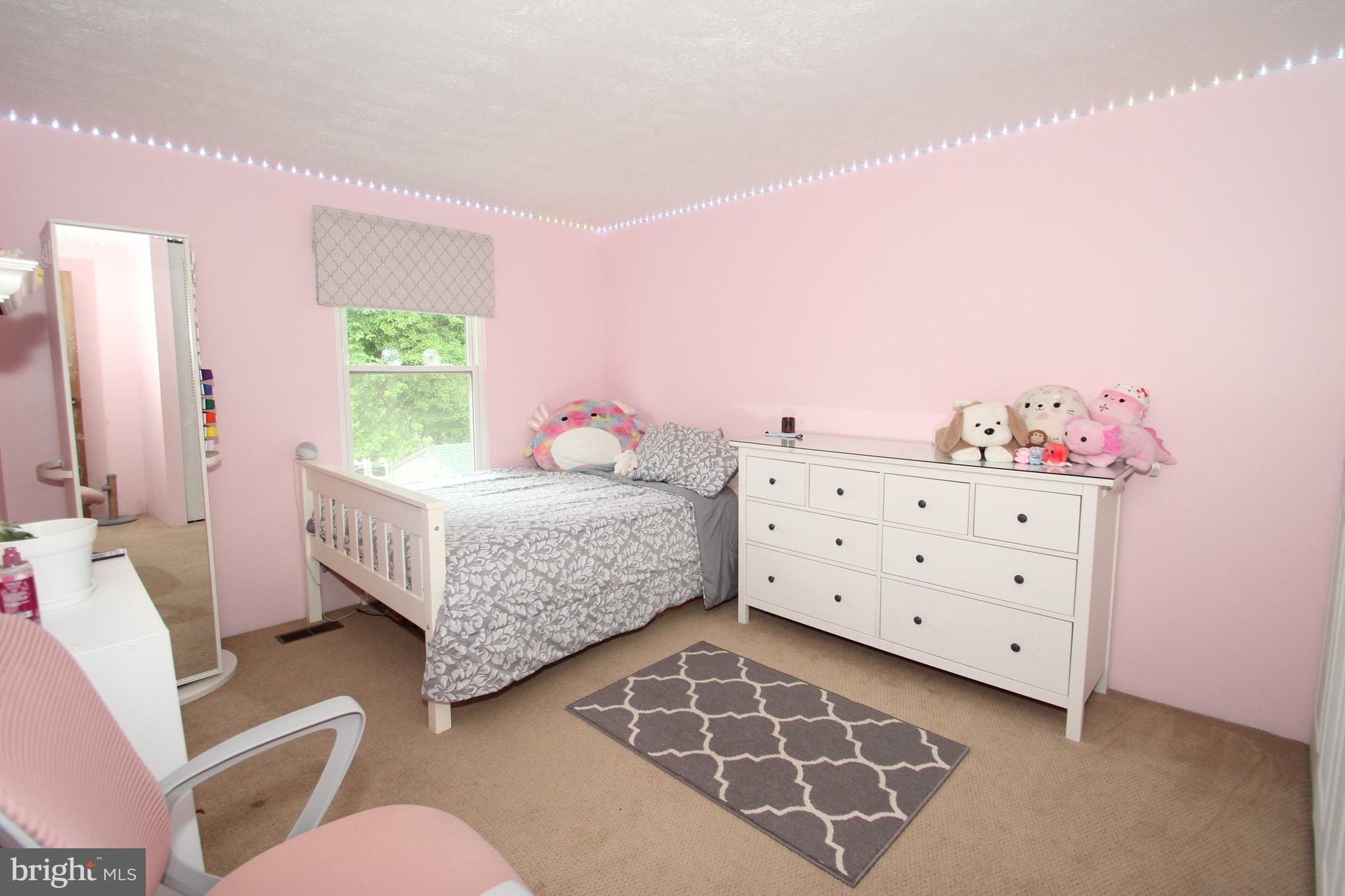 REVELL DOWNS - Residential