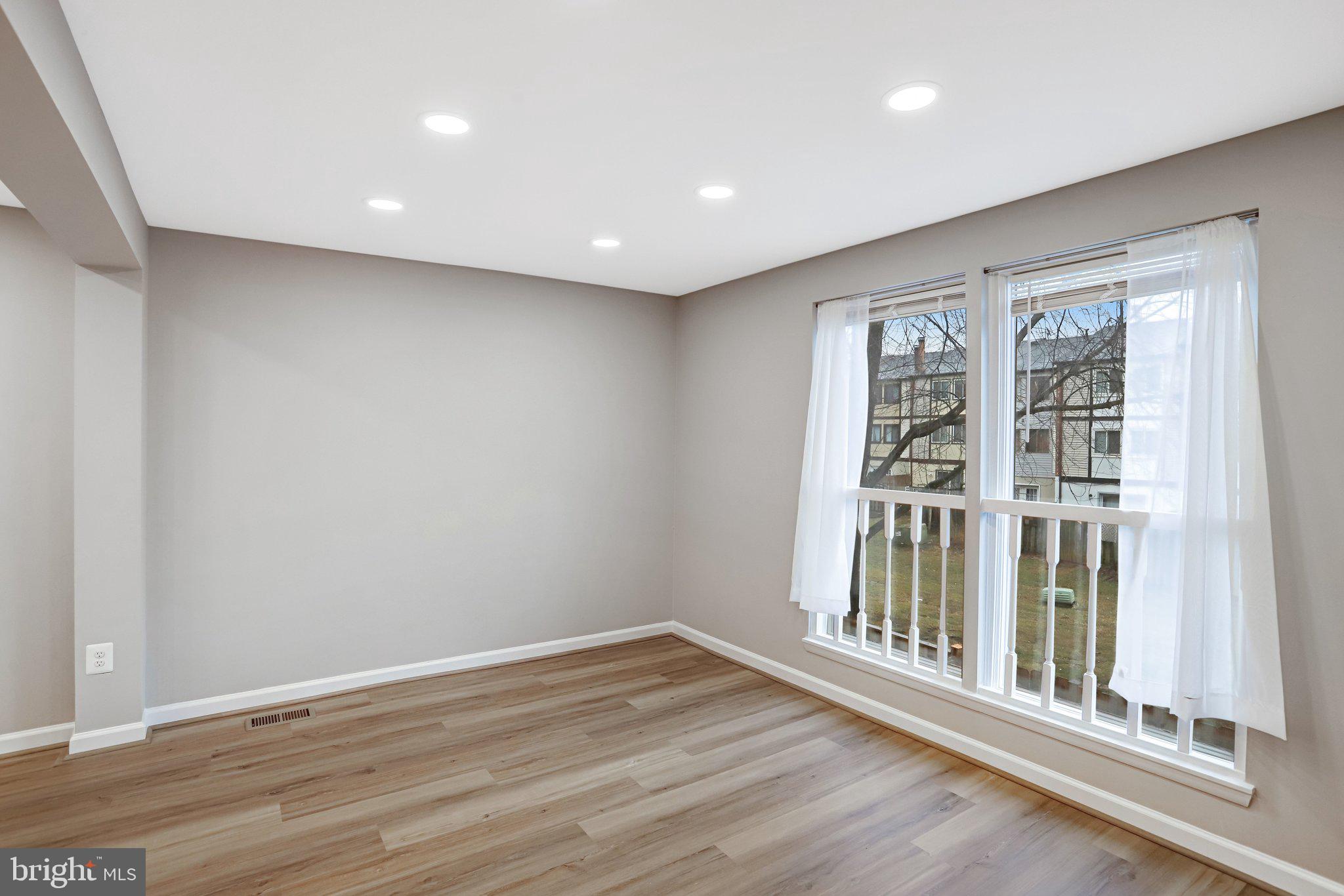 SUGARLAND RUN - Residential