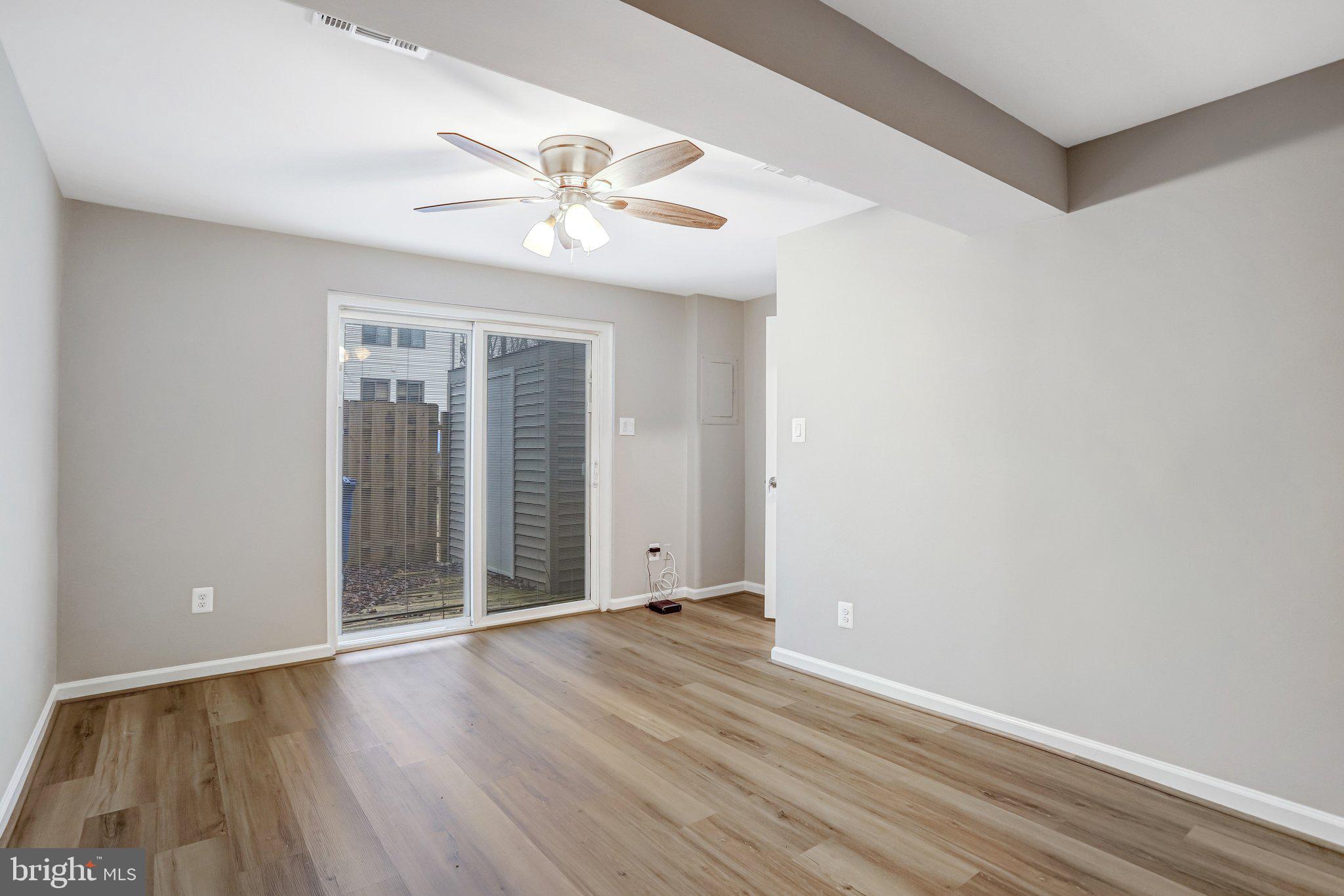 SUGARLAND RUN - Residential