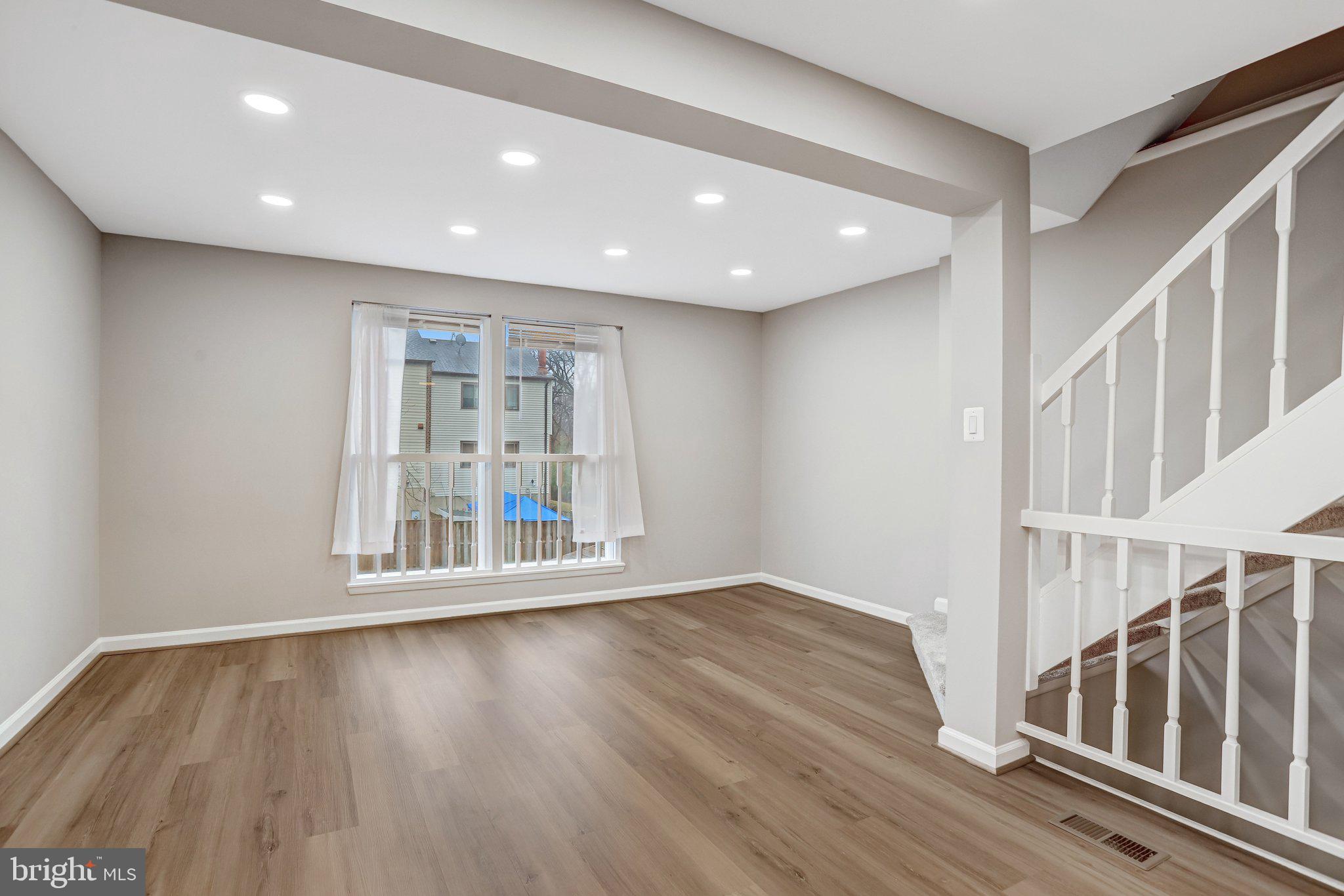 SUGARLAND RUN - Residential