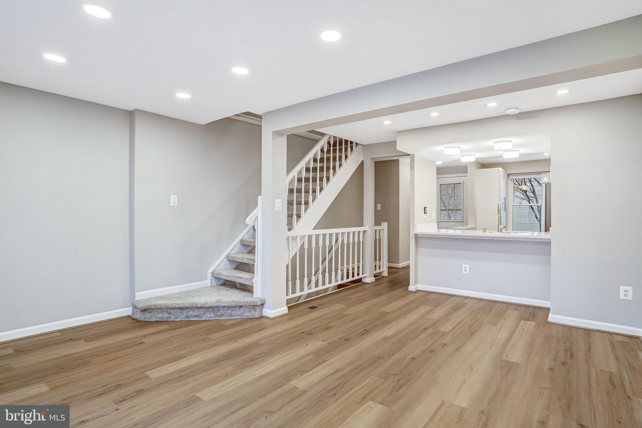 SUGARLAND RUN - Residential