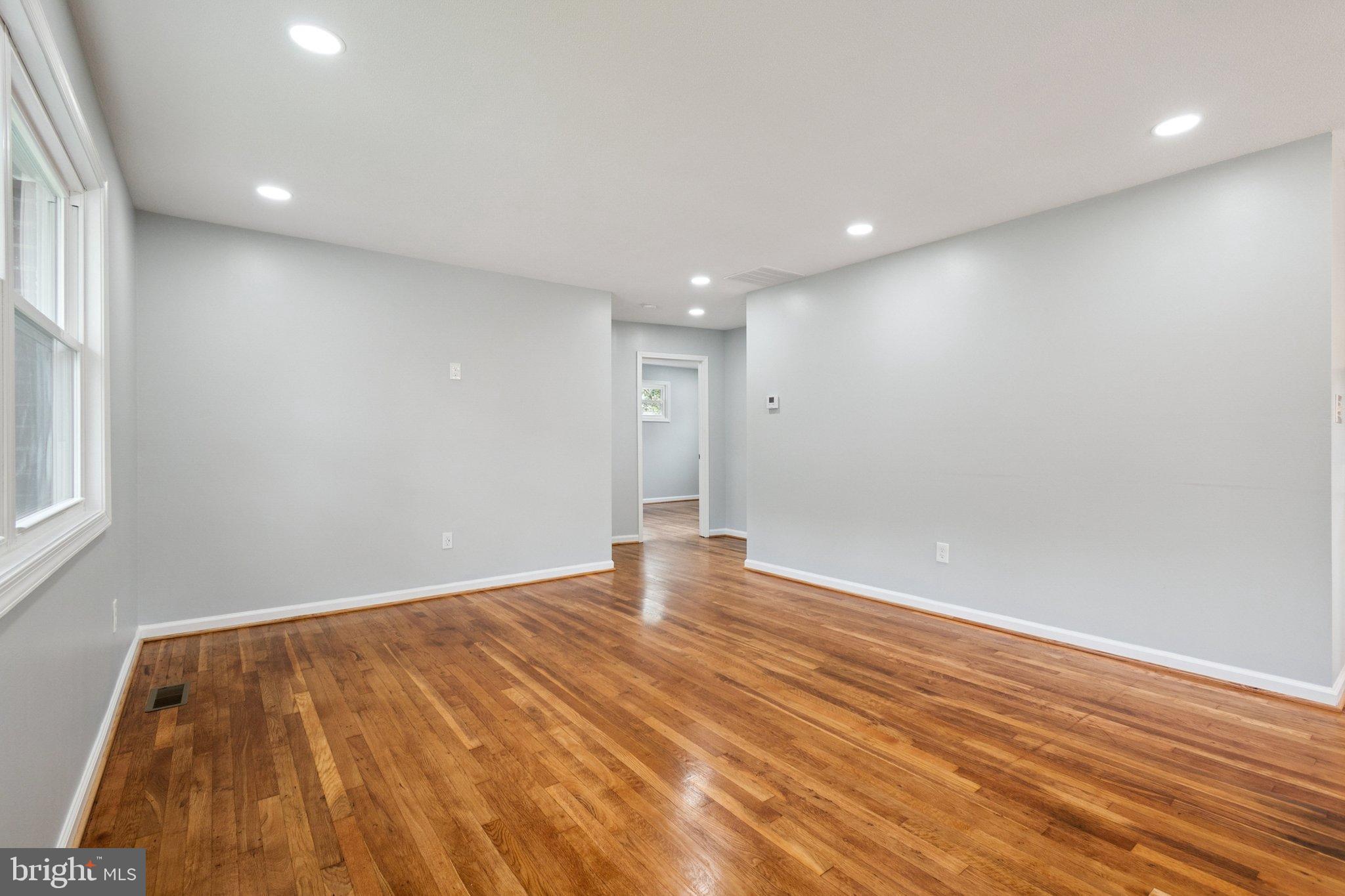 SPRINGFIELD VILLAGE - Residential