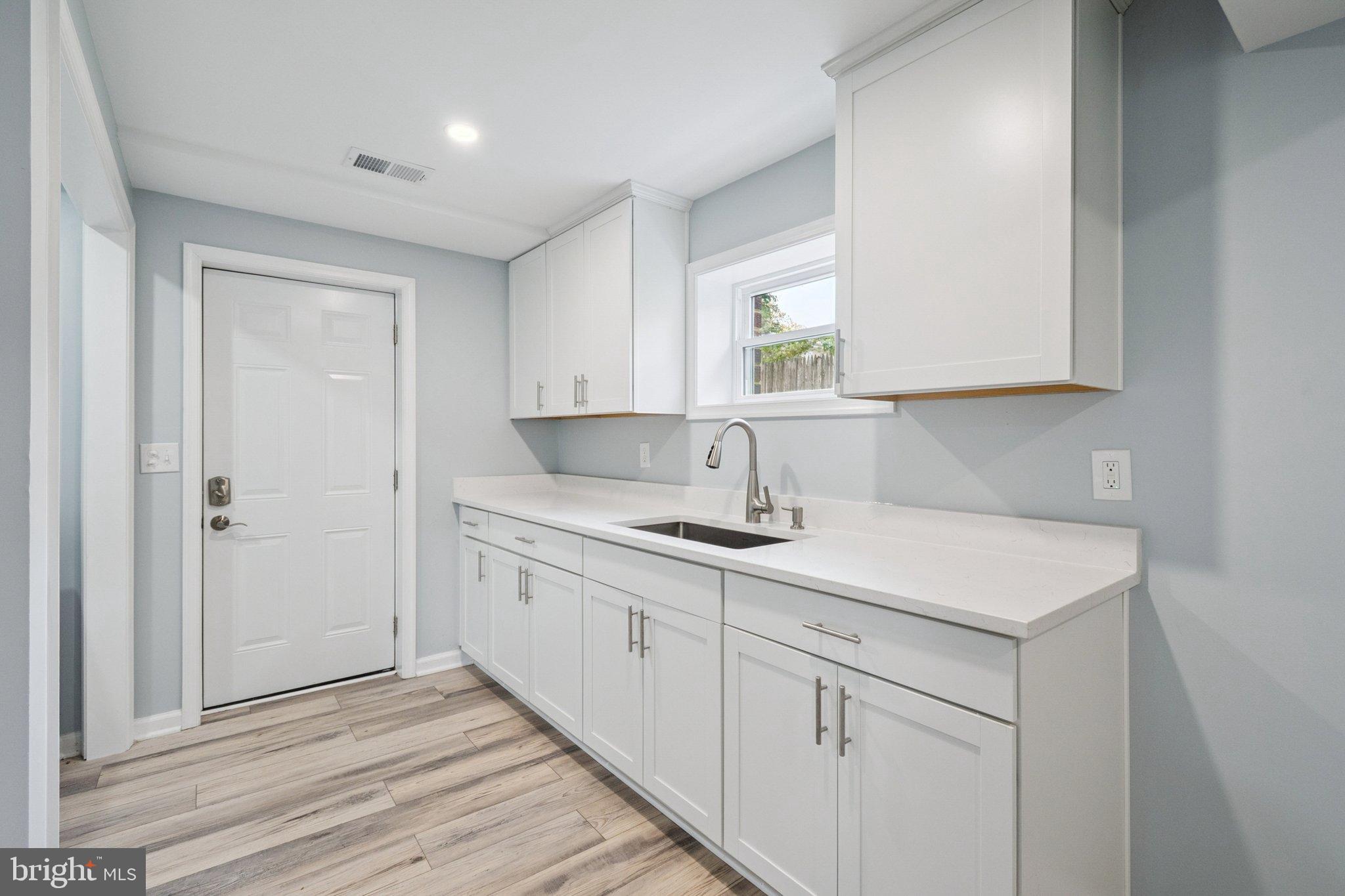 SPRINGFIELD VILLAGE - Residential