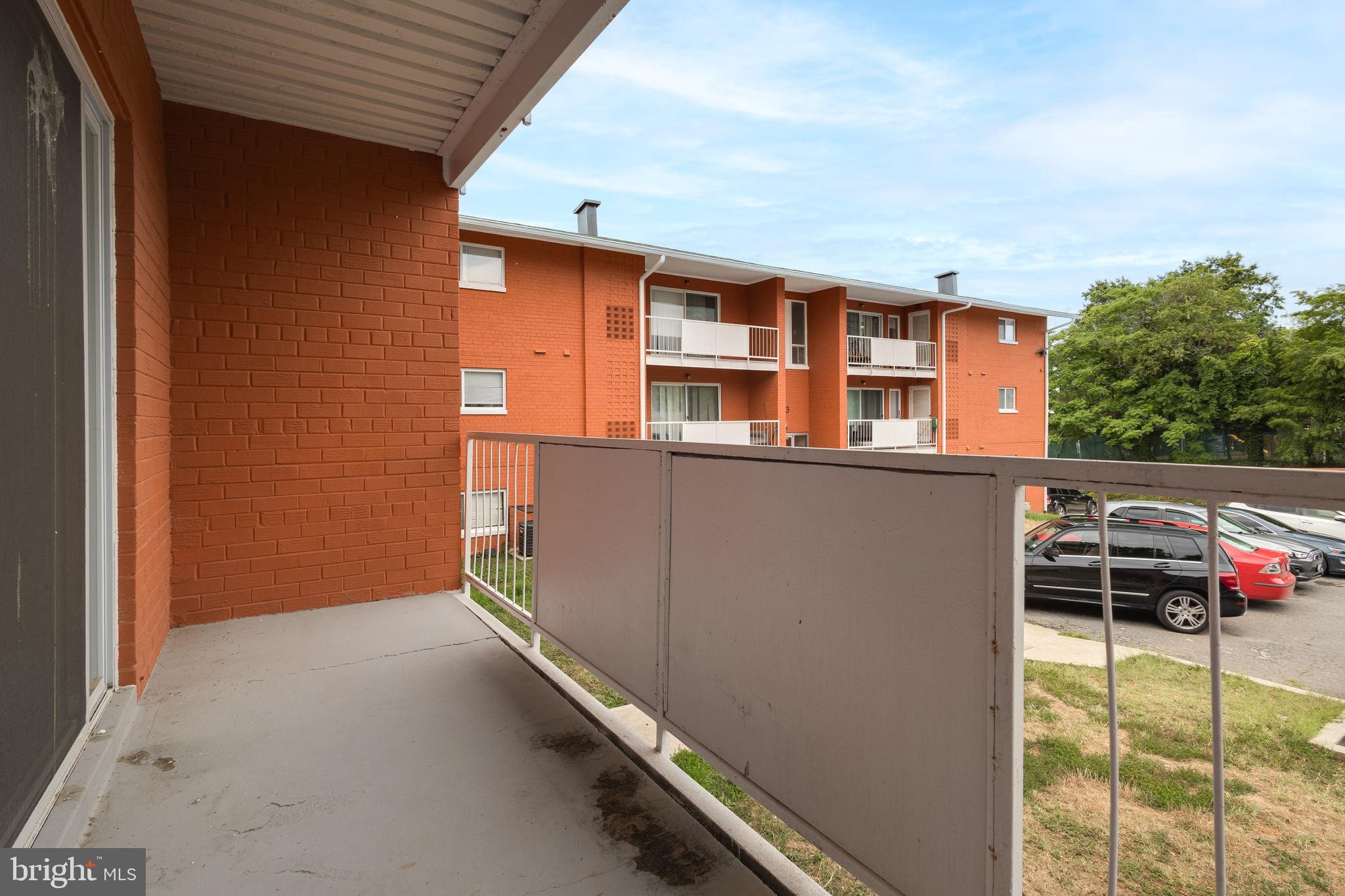 CONGRESS HEIGHTS - Commercial Sale