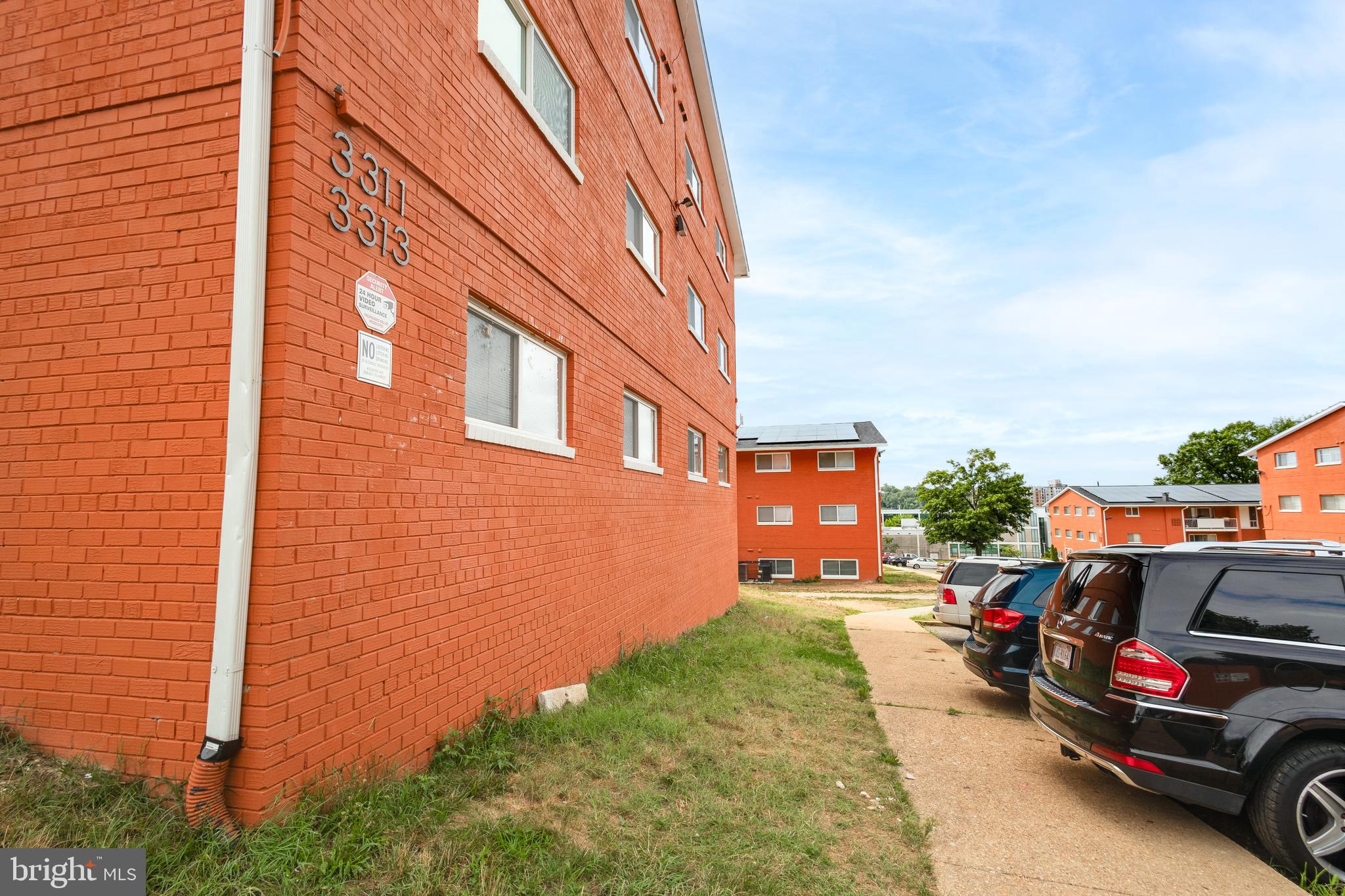 CONGRESS HEIGHTS - Commercial Sale