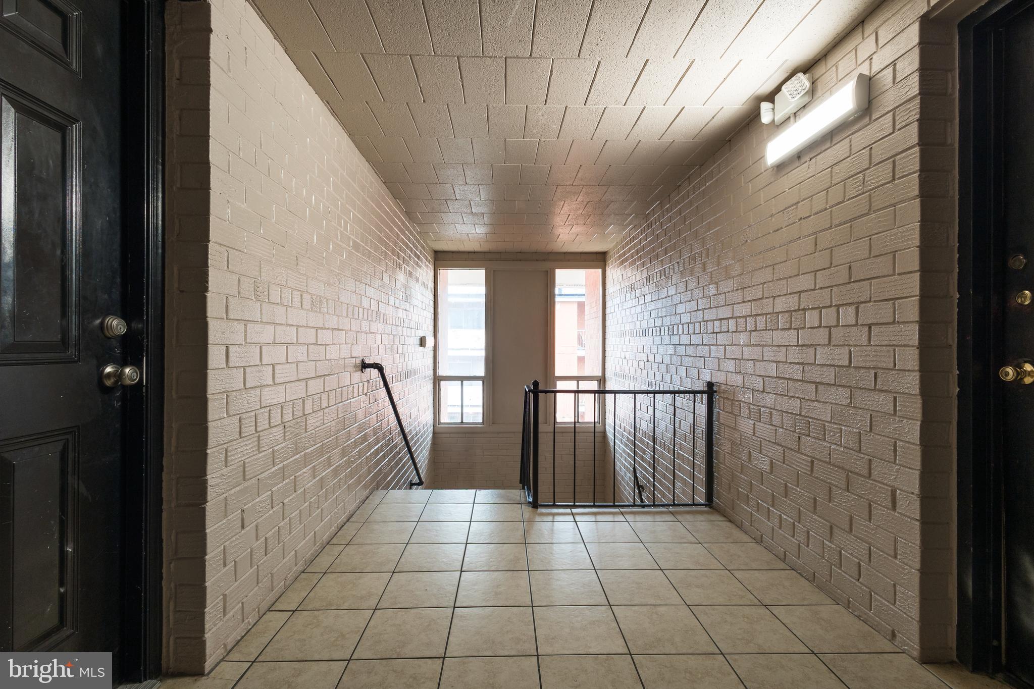CONGRESS HEIGHTS - Commercial Sale
