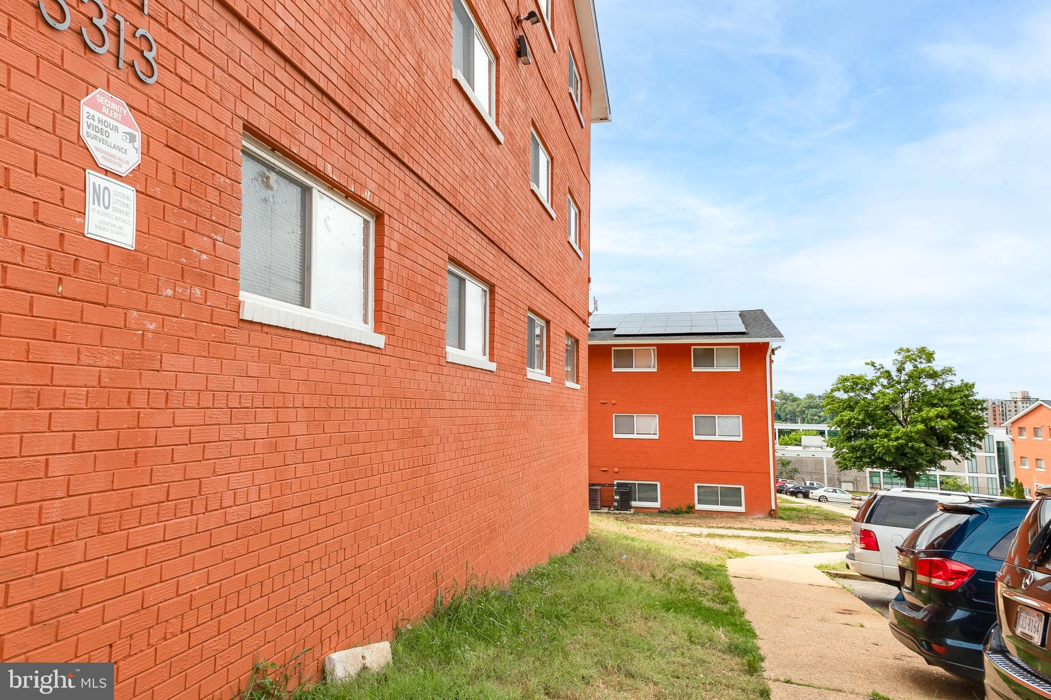 CONGRESS HEIGHTS - Commercial Sale