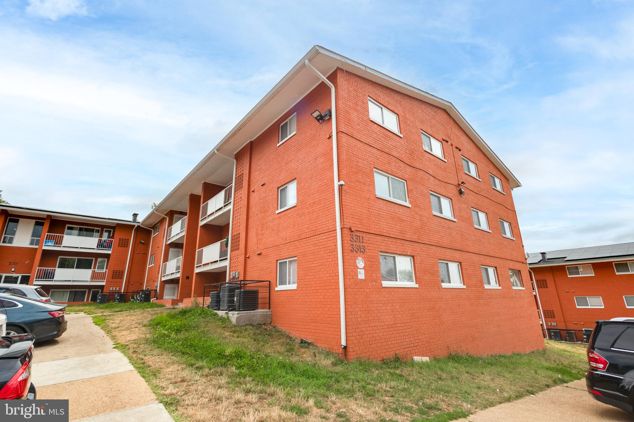 CONGRESS HEIGHTS - Commercial Sale