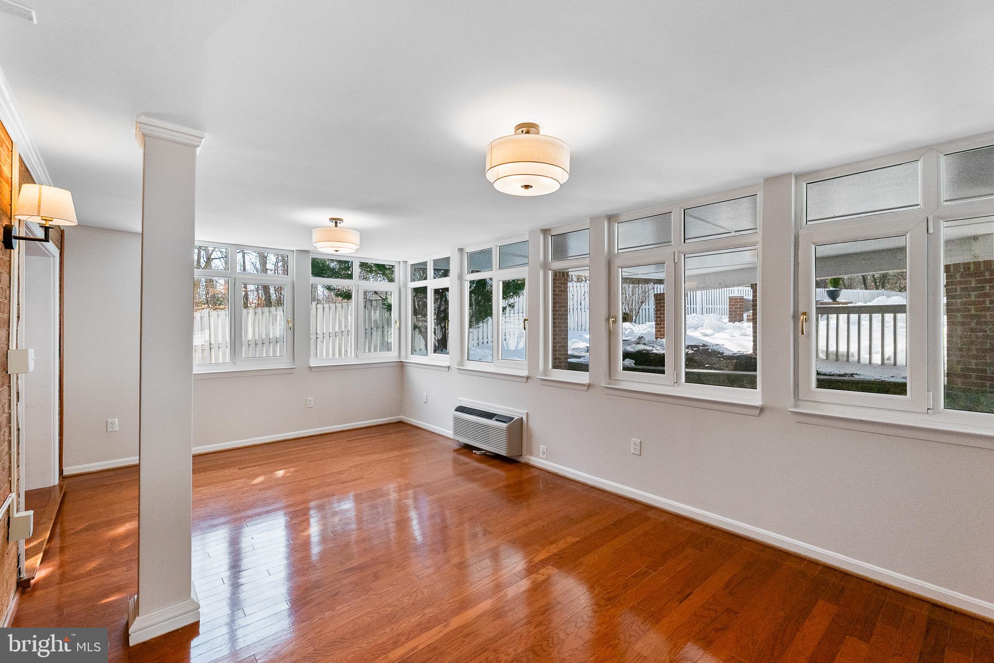 HONEY TREE - Residential