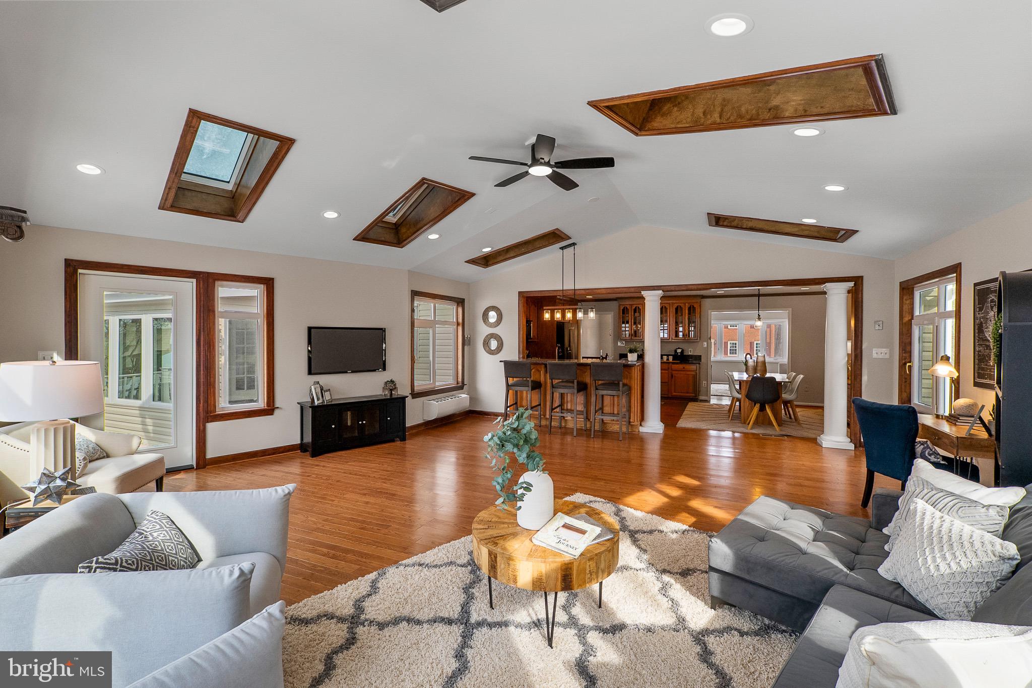 HONEY TREE - Residential