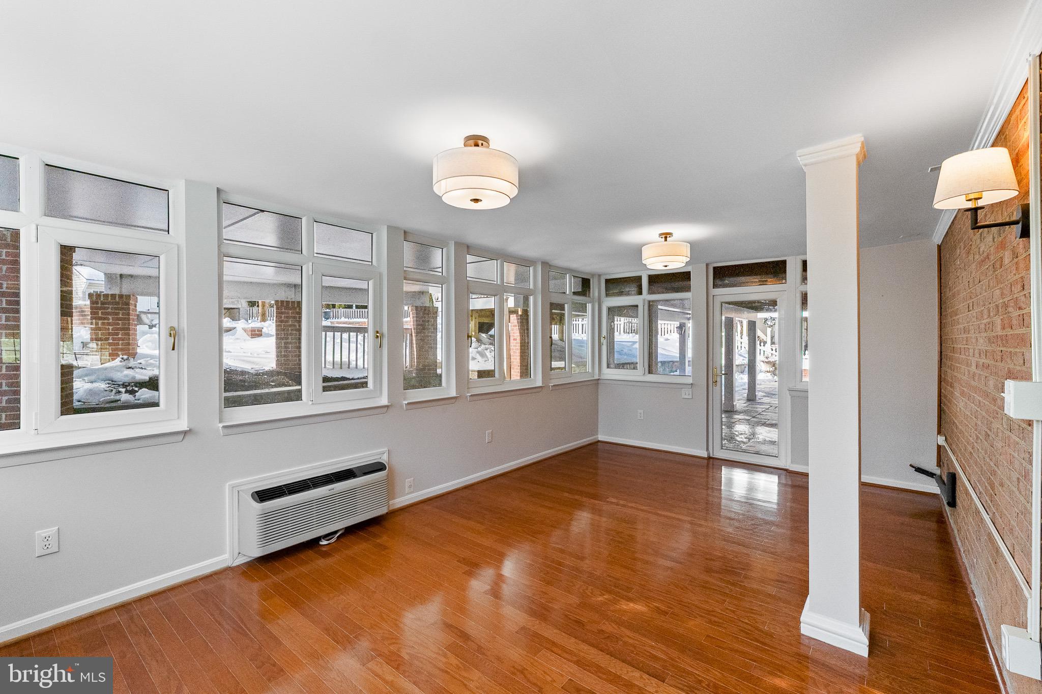 HONEY TREE - Residential