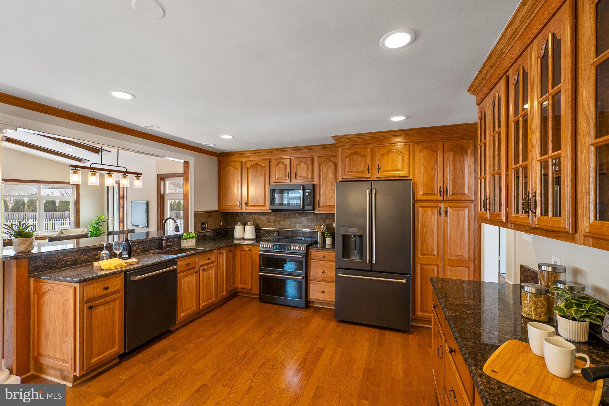 HONEY TREE - Residential