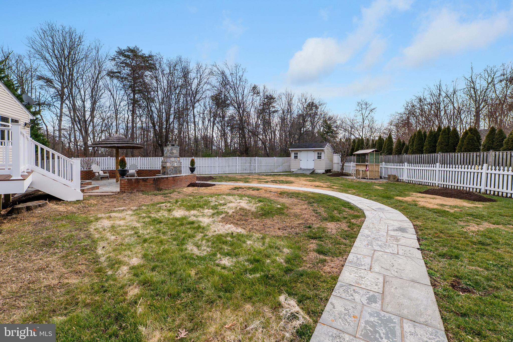 HONEY TREE - Residential