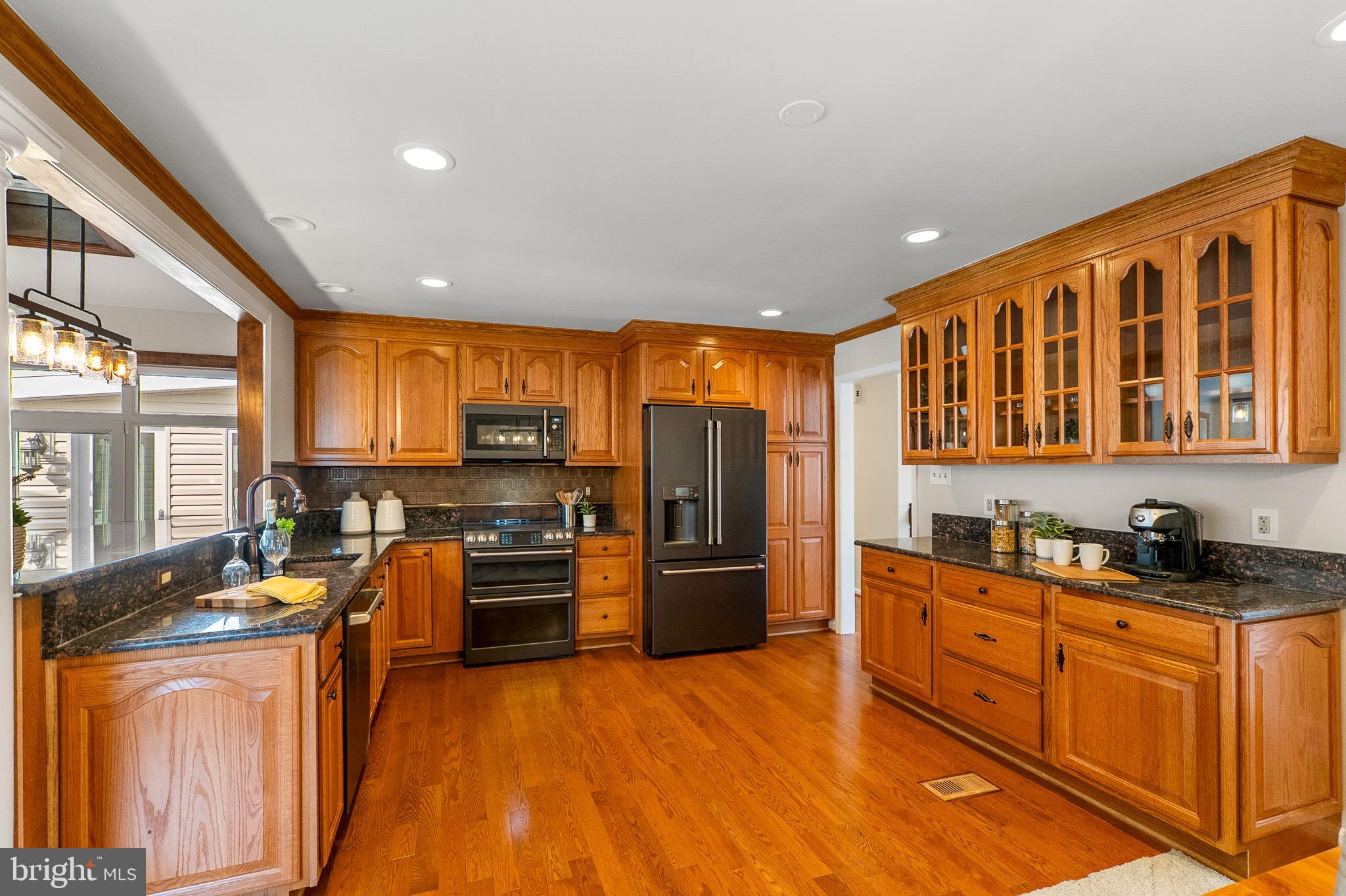 HONEY TREE - Residential