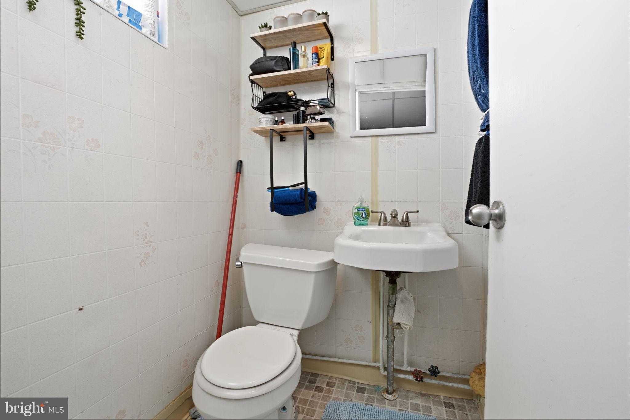 MAYFAIR (WEST) - Residential