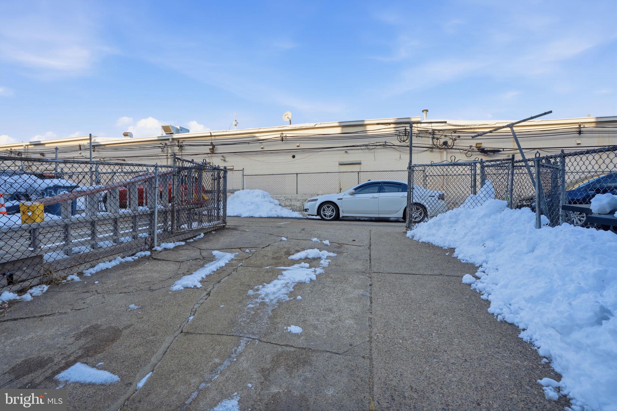 MAYFAIR (WEST) - Residential