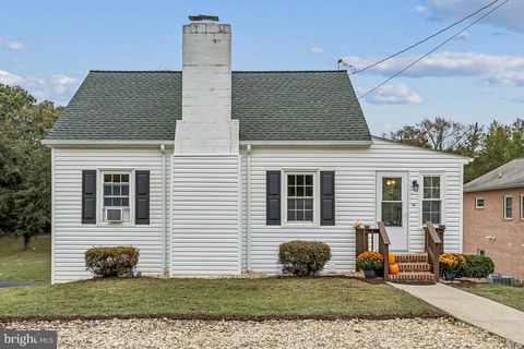 1037 JULIAN DRIVE FREDERICKSBURG VA 22405