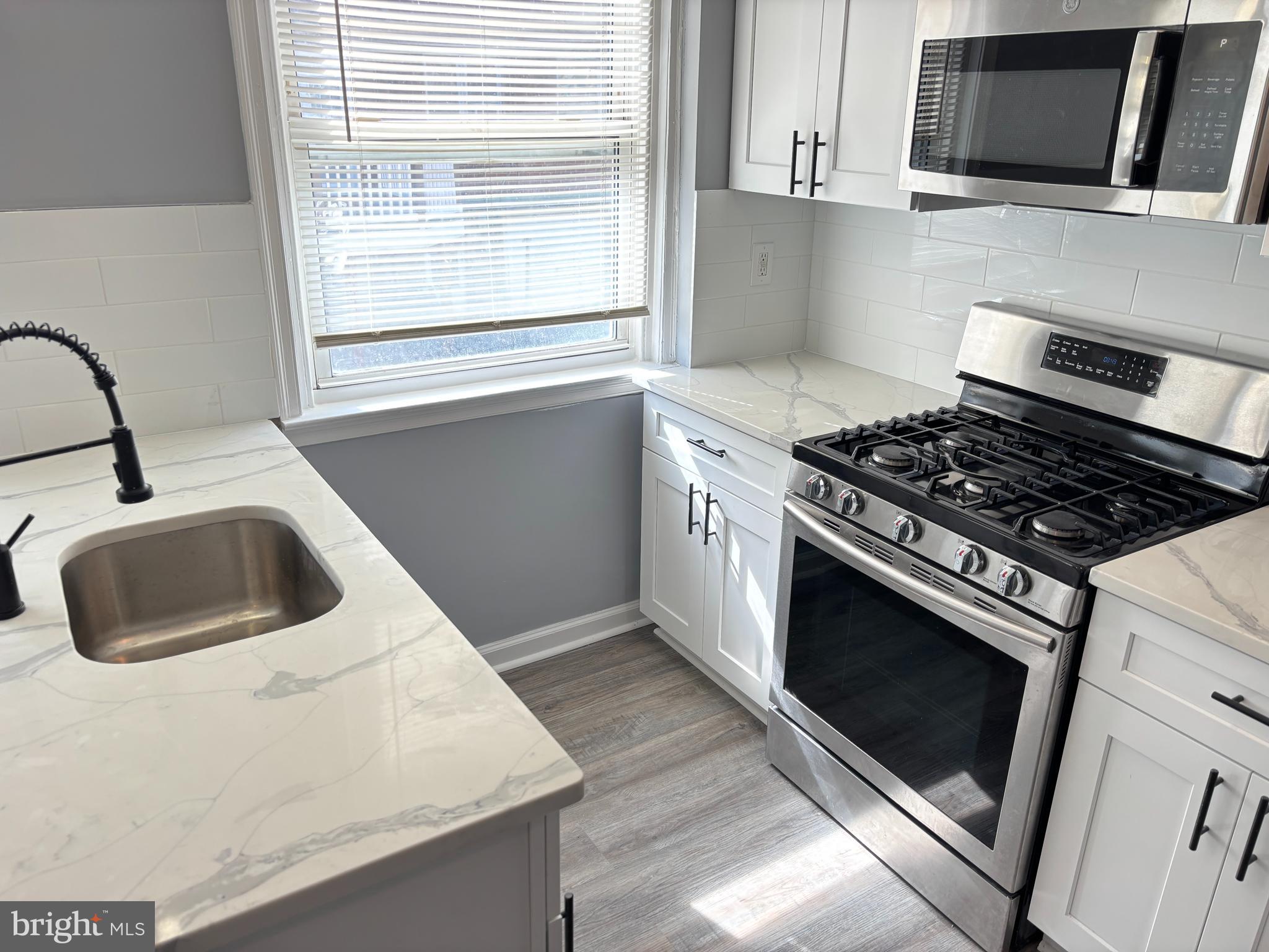 PHILADELPHIA (NORTHEAST) - Residential