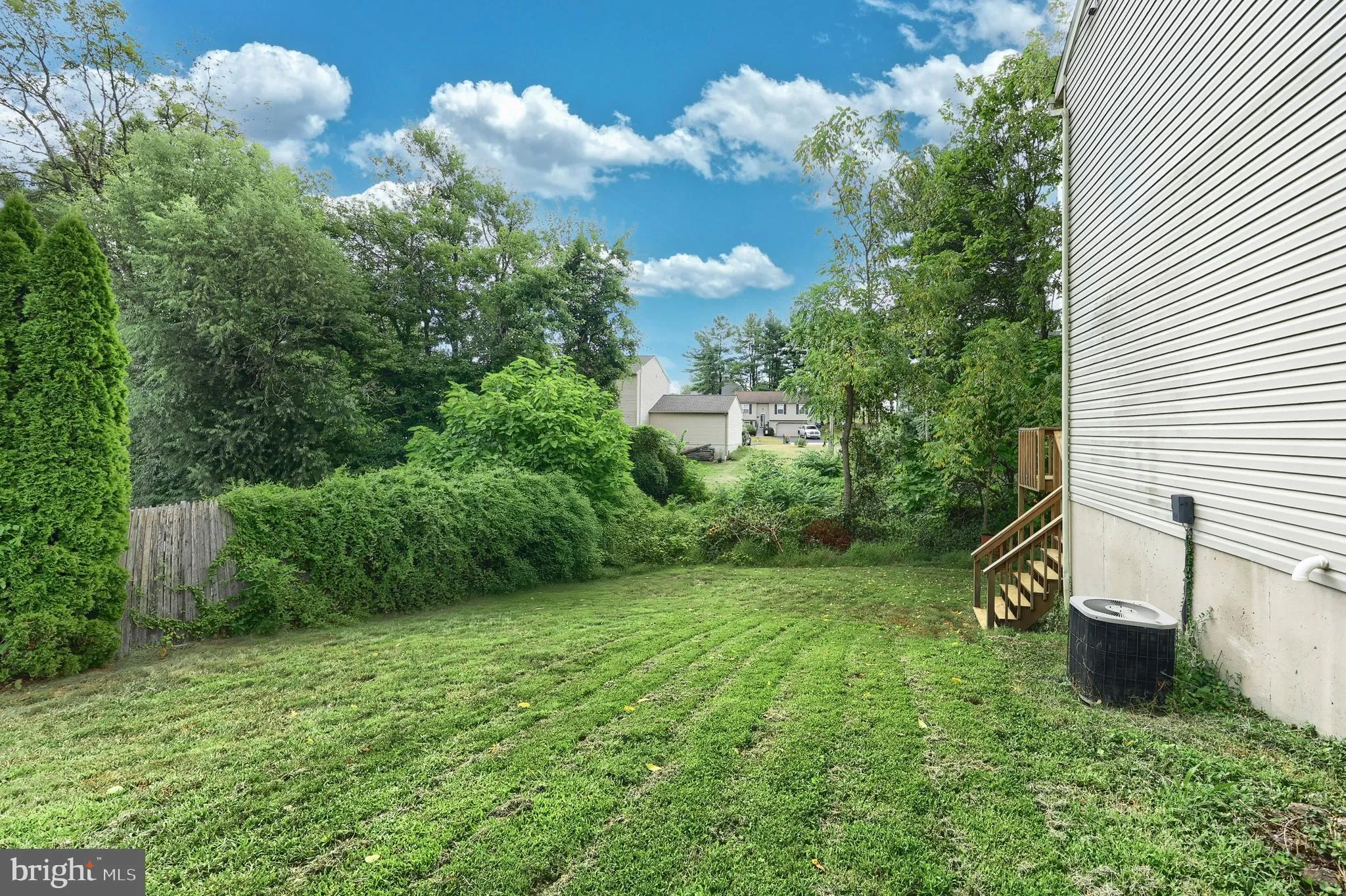 Dover, Pennsylvania 17315, United States, 3 Bedrooms Bedrooms, ,2 BathroomsBathrooms,Residential,Pending,205811