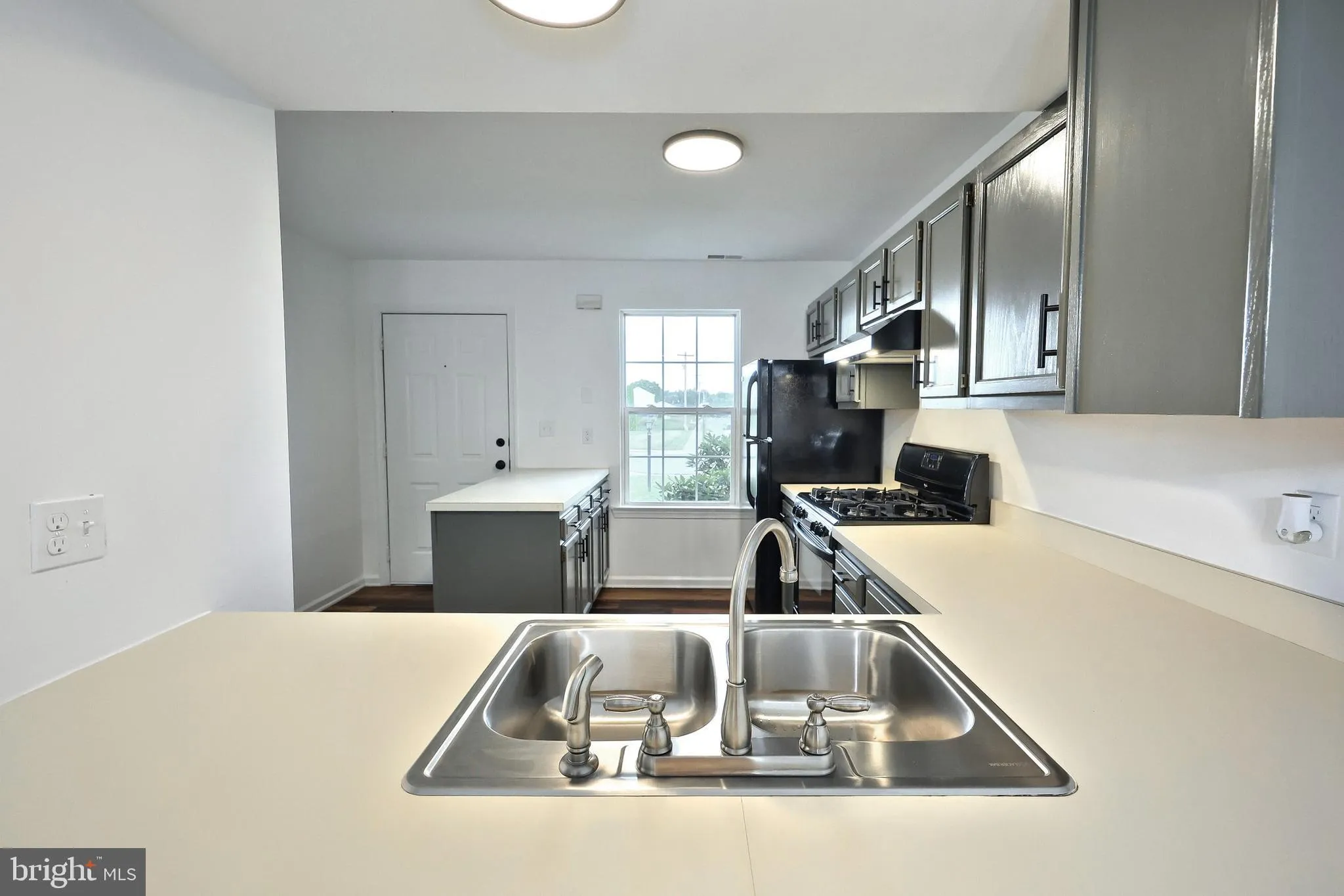 Dover, Pennsylvania 17315, United States, 3 Bedrooms Bedrooms, ,2 BathroomsBathrooms,Residential,Pending,205811