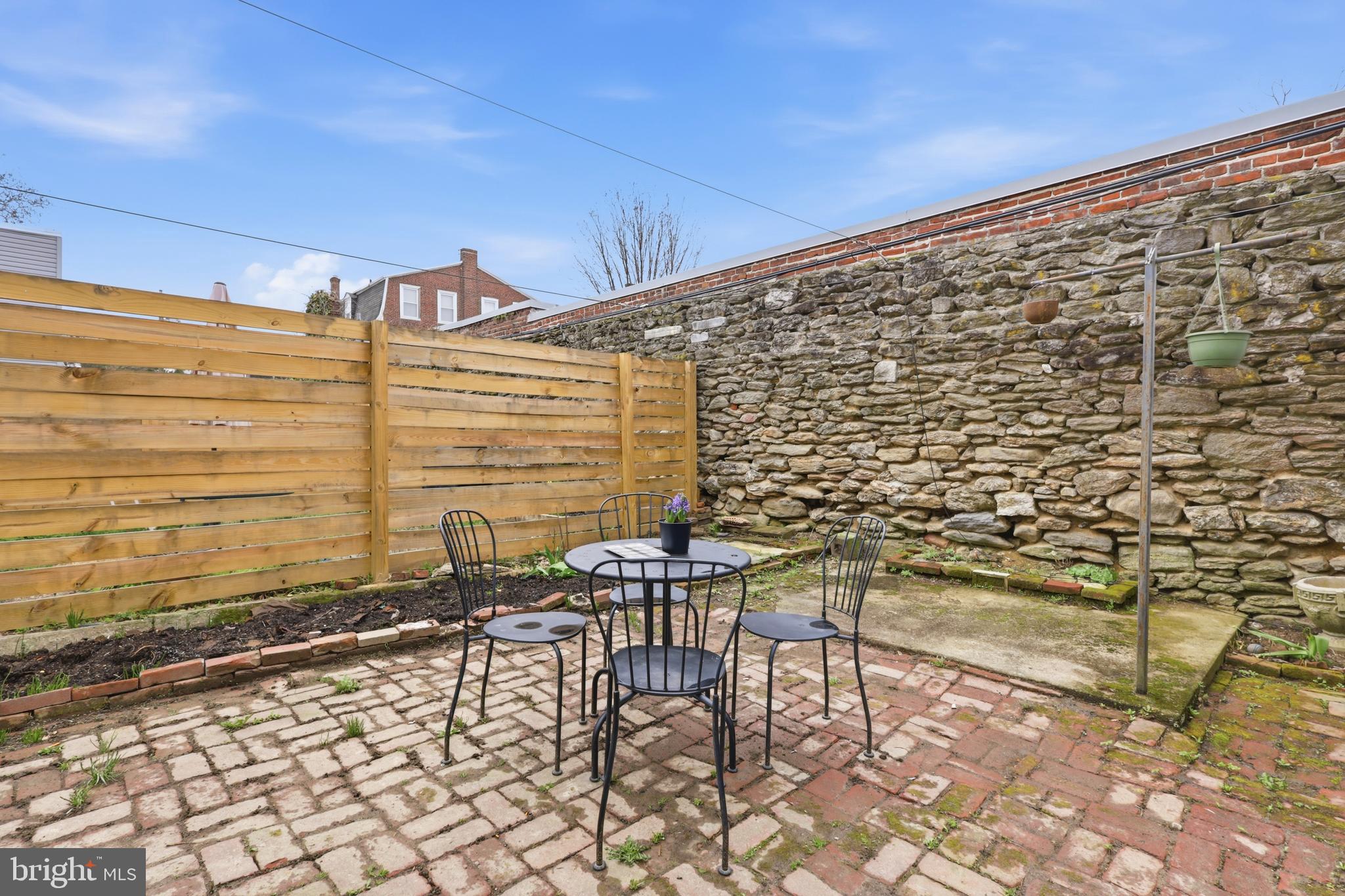 GERMANTOWN (WEST) - Residential