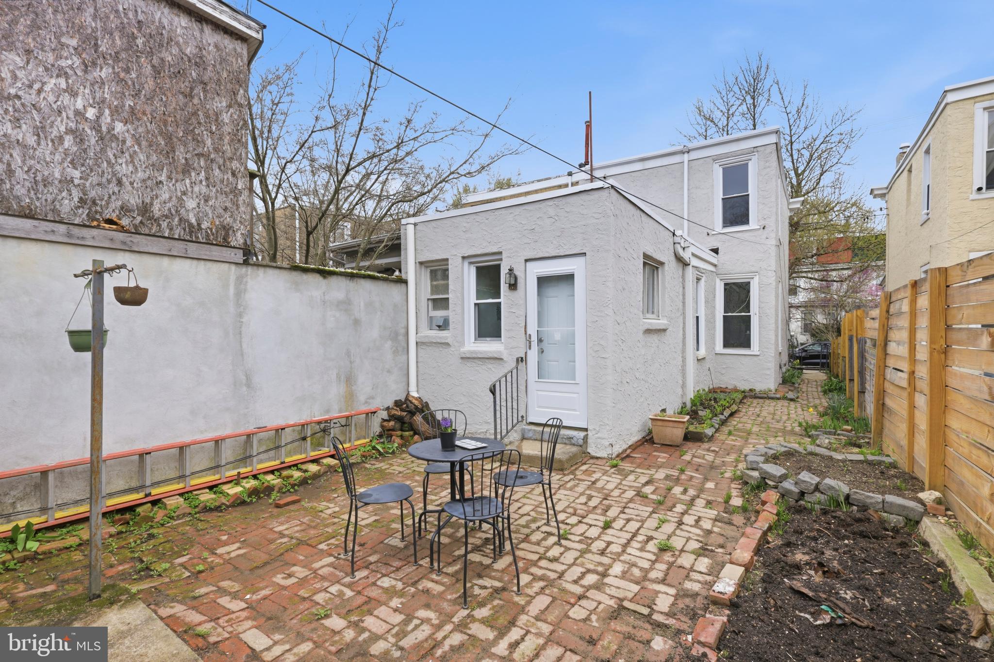 GERMANTOWN (WEST) - Residential