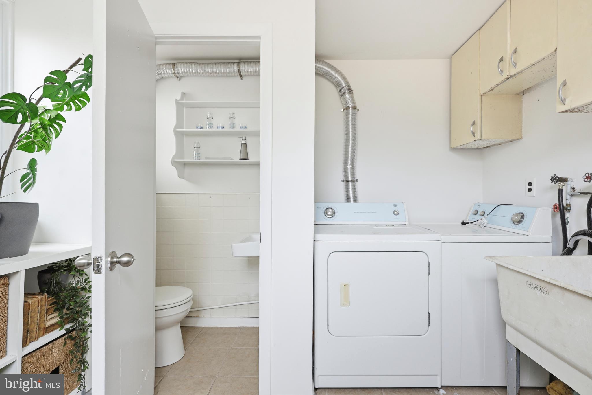 GERMANTOWN (WEST) - Residential