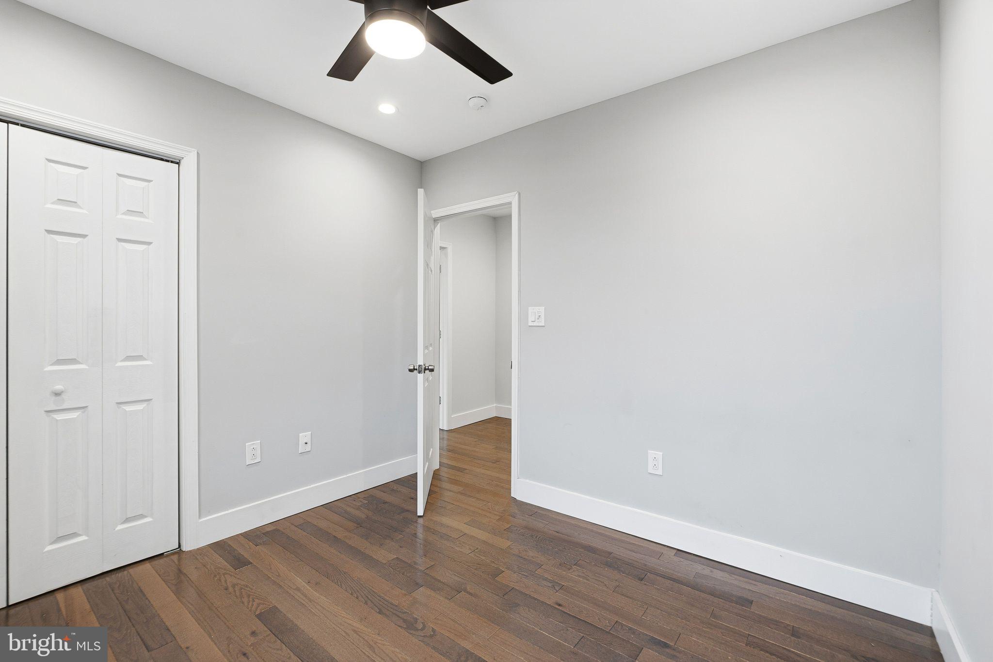 POINT BREEZE - Residential