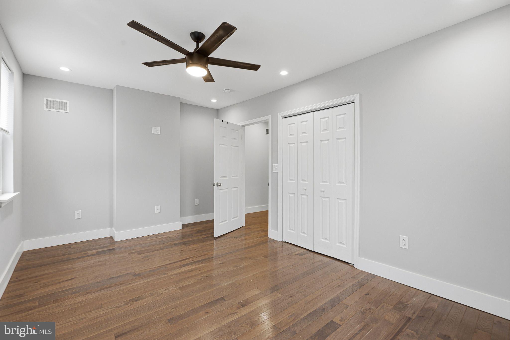 POINT BREEZE - Residential