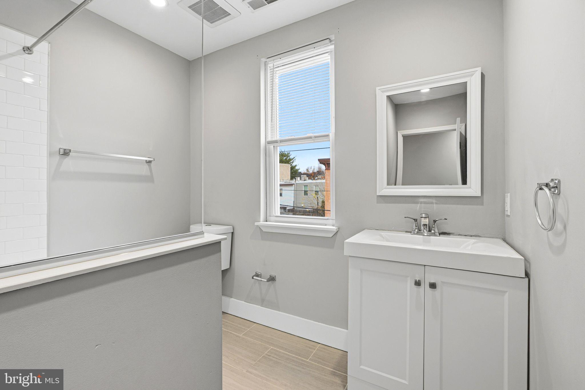 POINT BREEZE - Residential