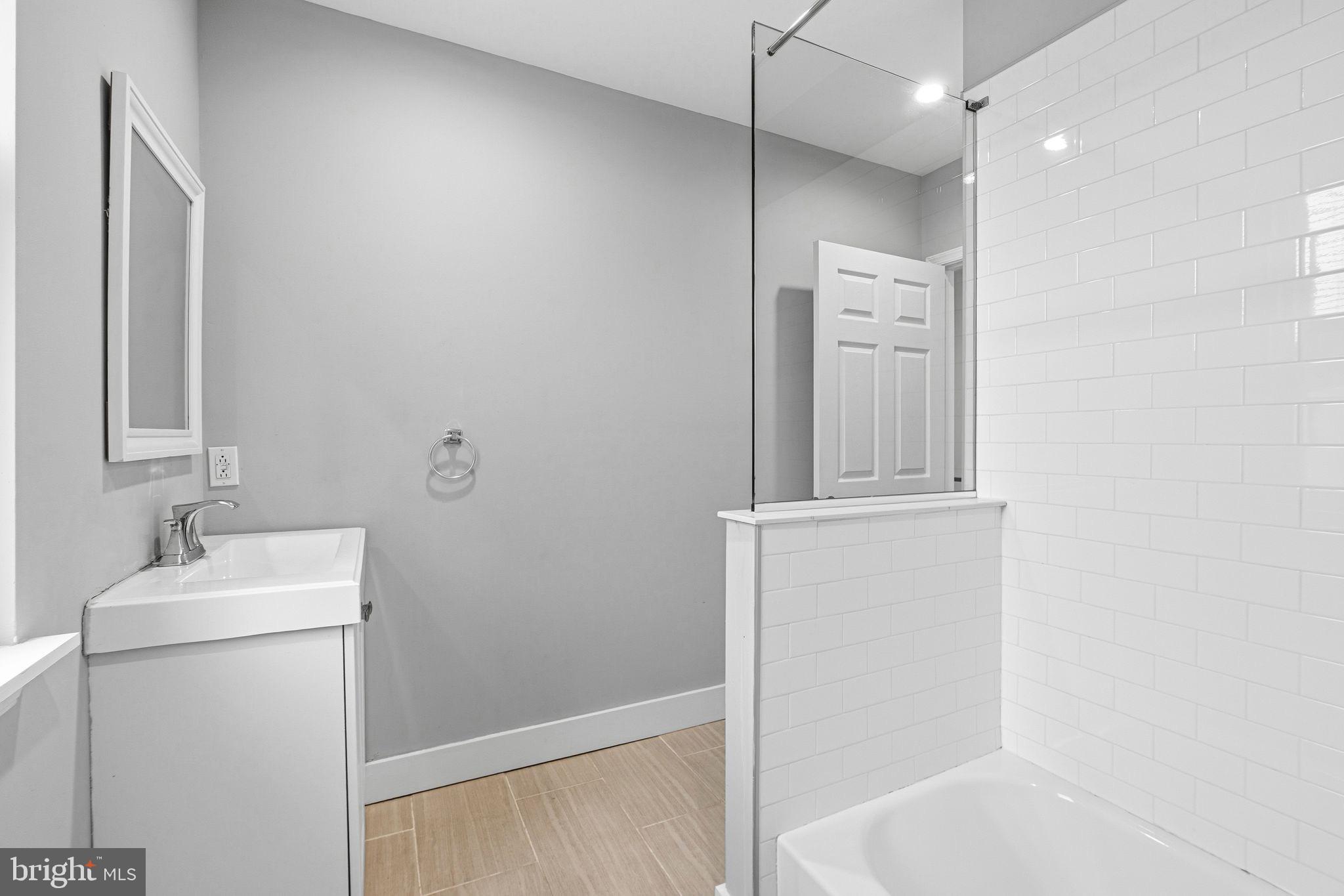 POINT BREEZE - Residential